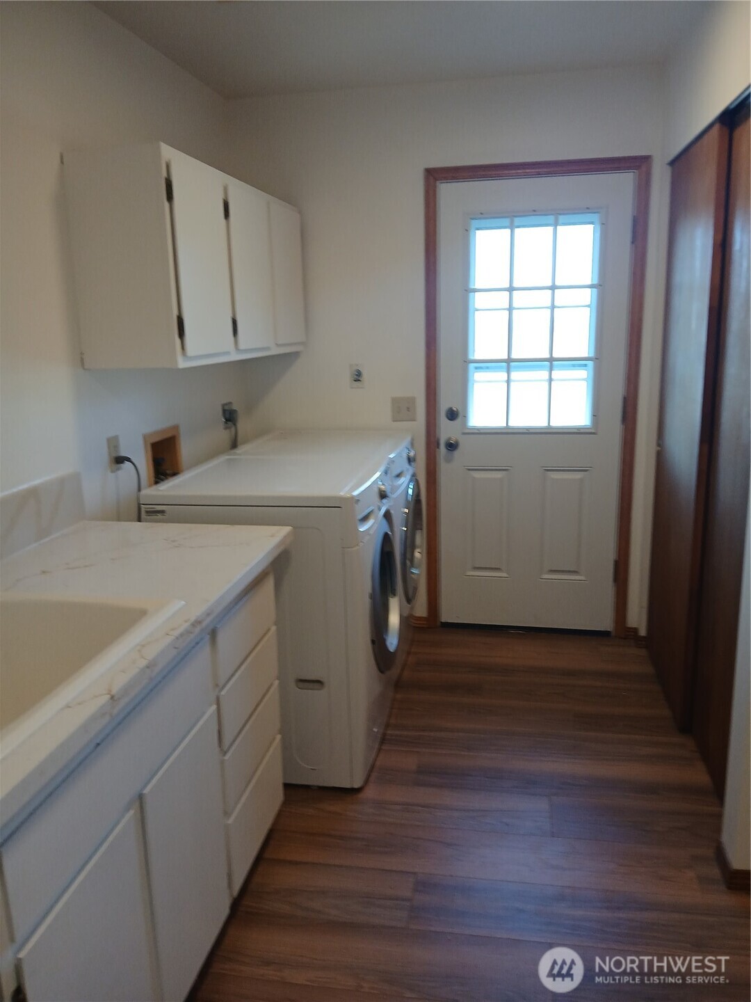 10 Spruce Court Property Photo 21