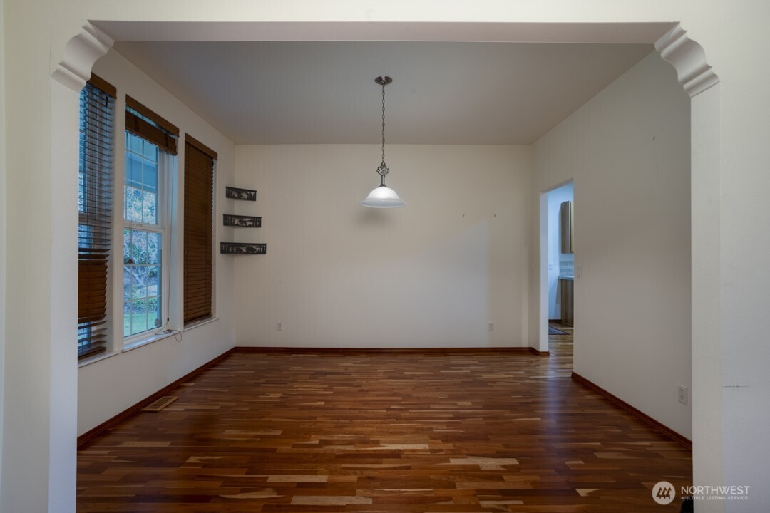 17625 Chummit Lane Property Photo 8