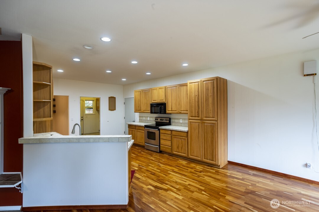 17625 Chummit Lane Property Photo 12