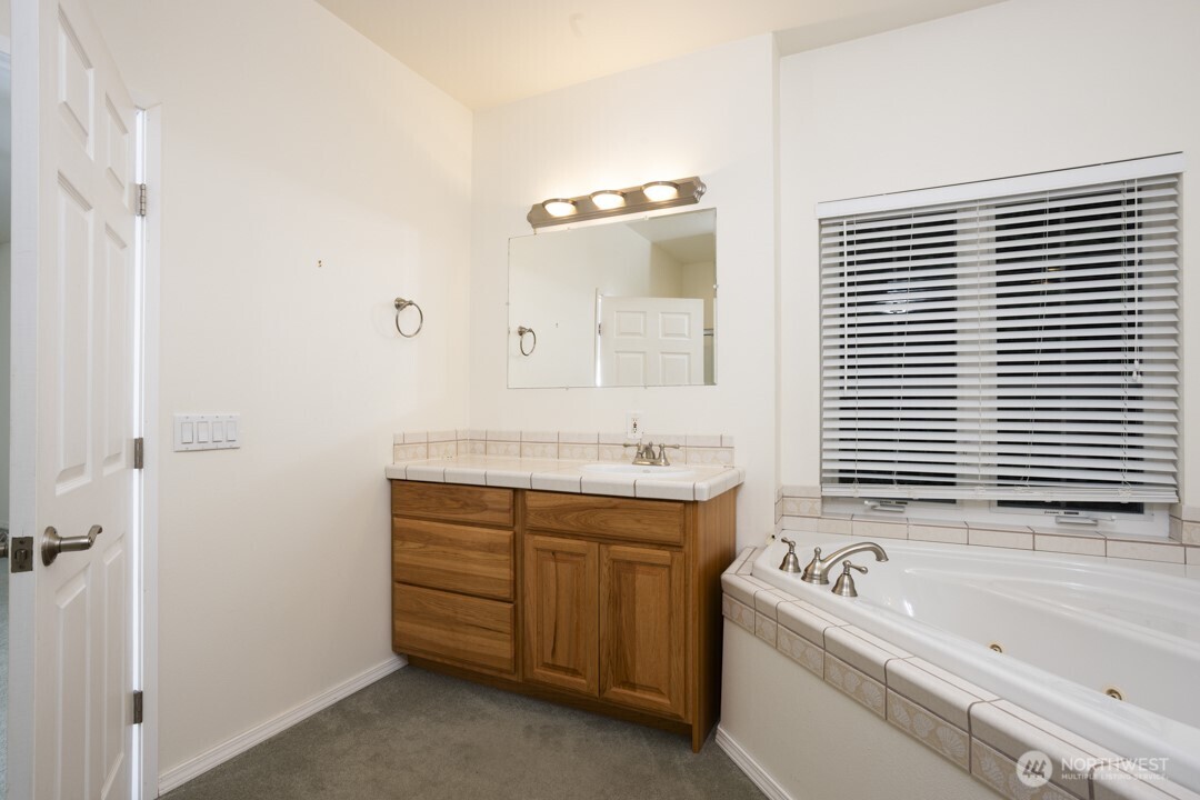 17625 Chummit Lane Property Photo 28