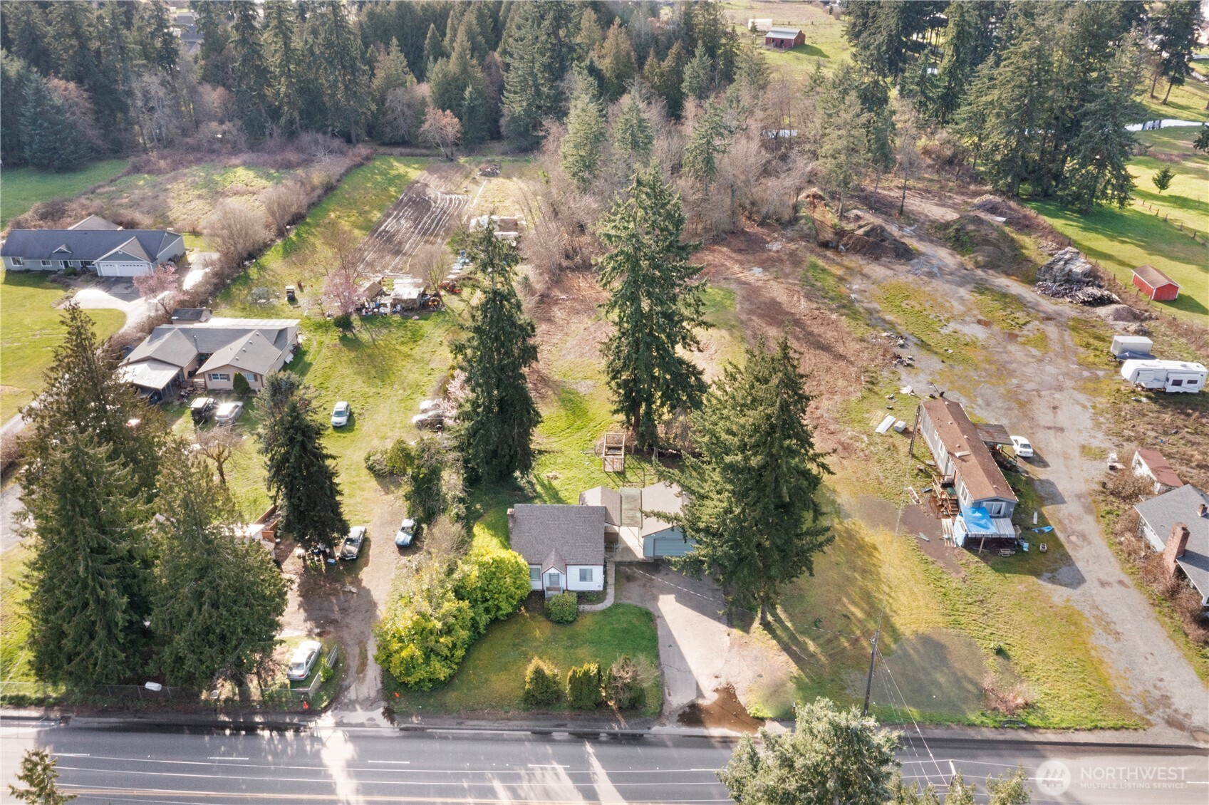 10114 Canyon Road Property Photo 3