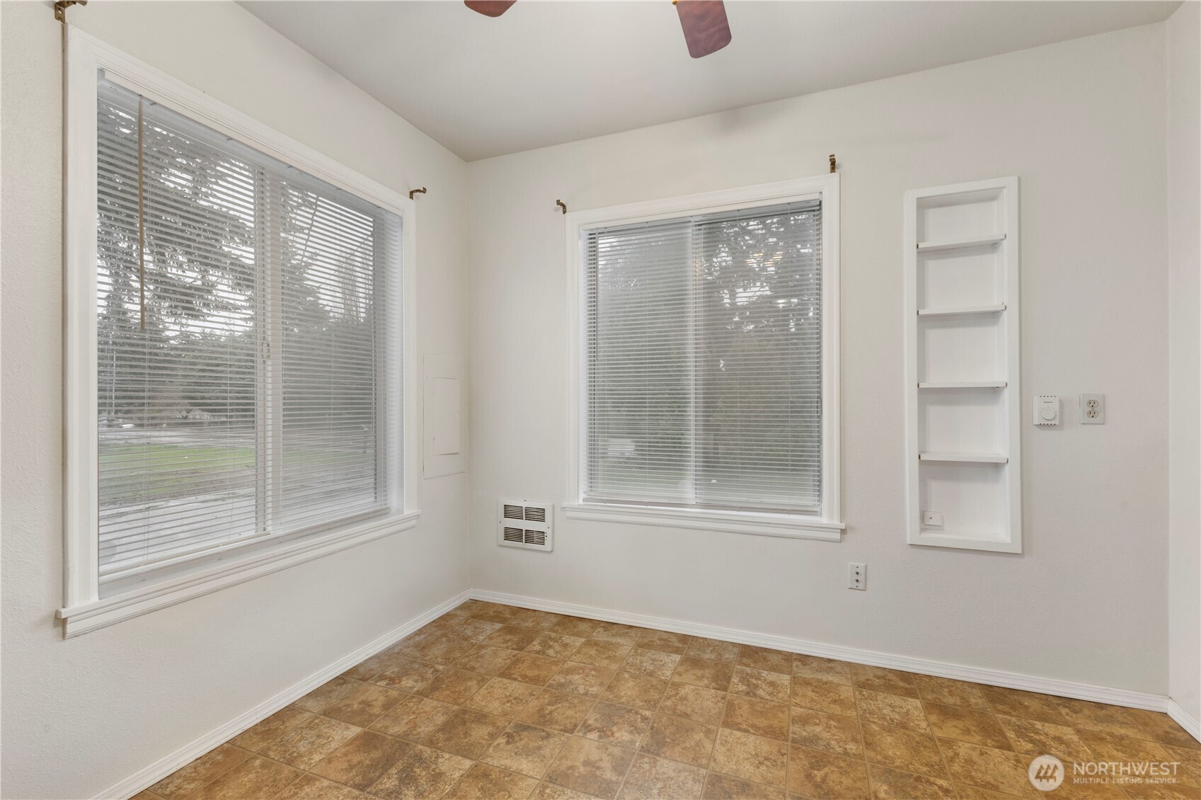 10114 Canyon Road Property Photo 12