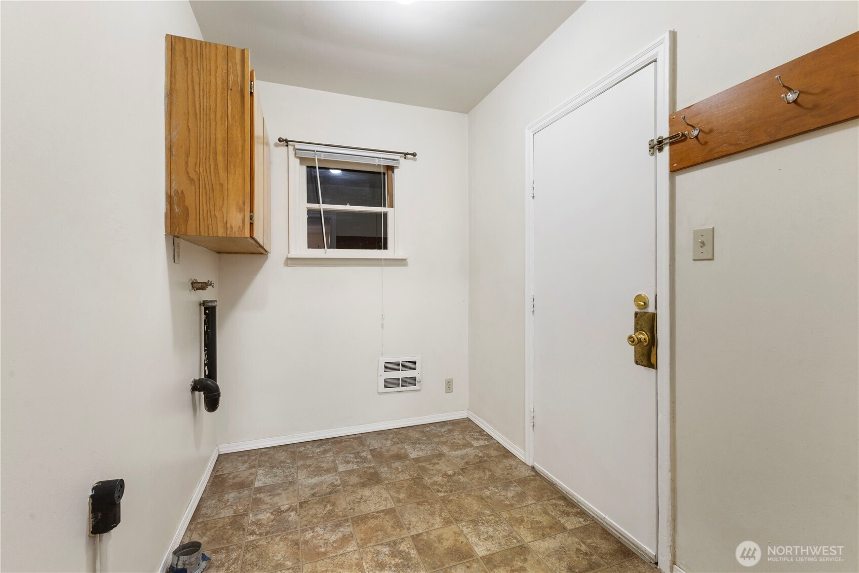 10114 Canyon Road Property Photo 13