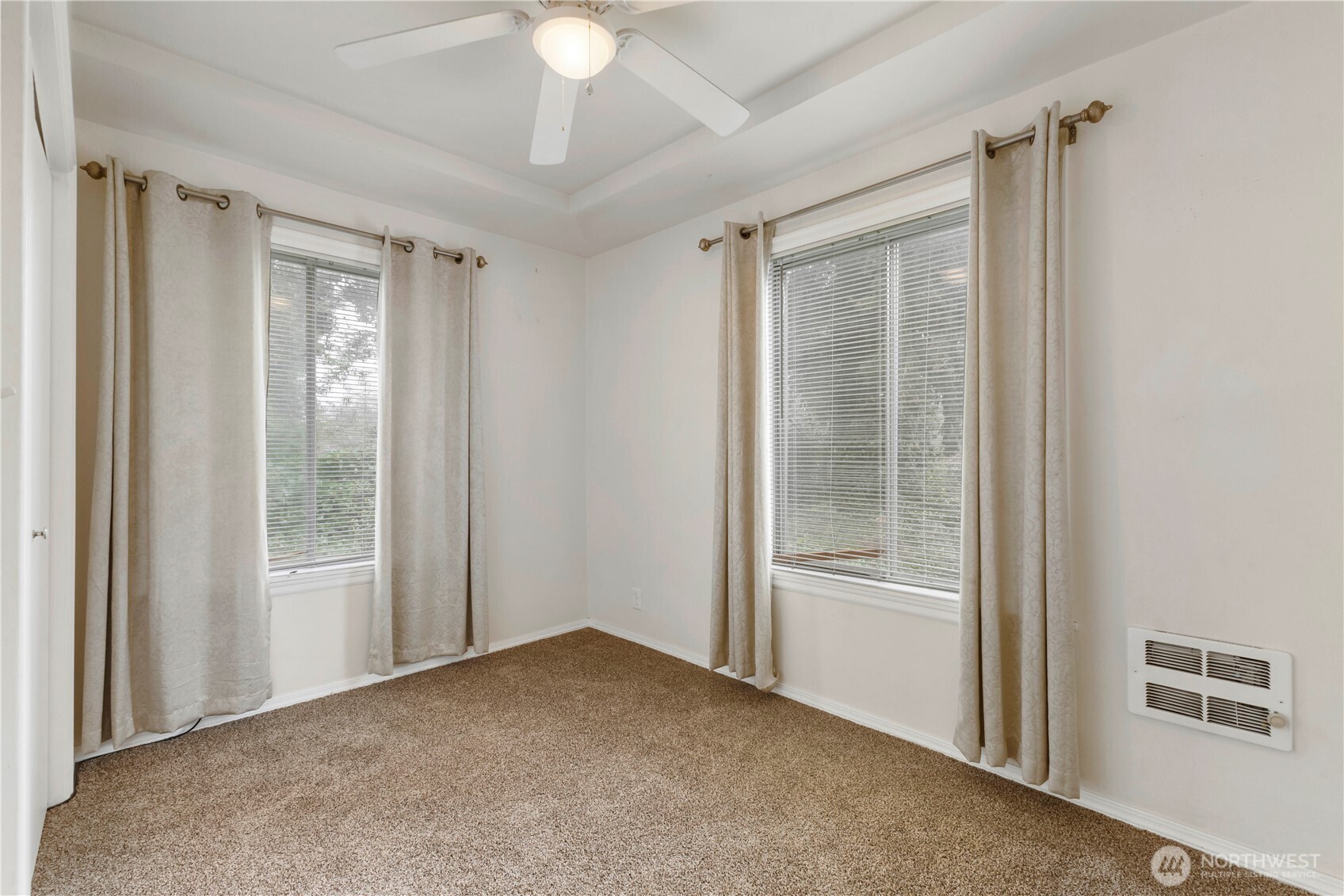 10114 Canyon Road Property Photo 14