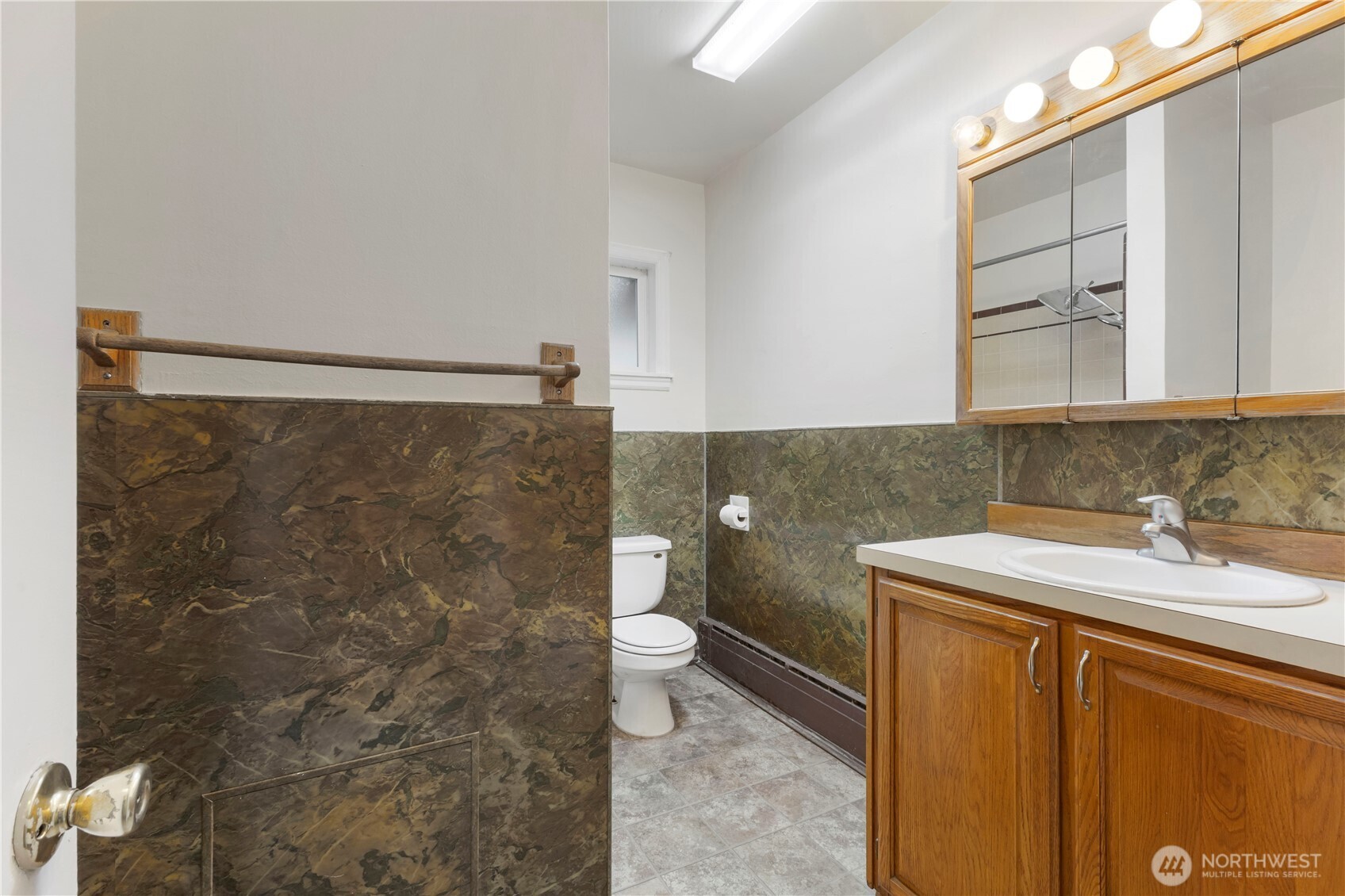 10114 Canyon Road Property Photo 16