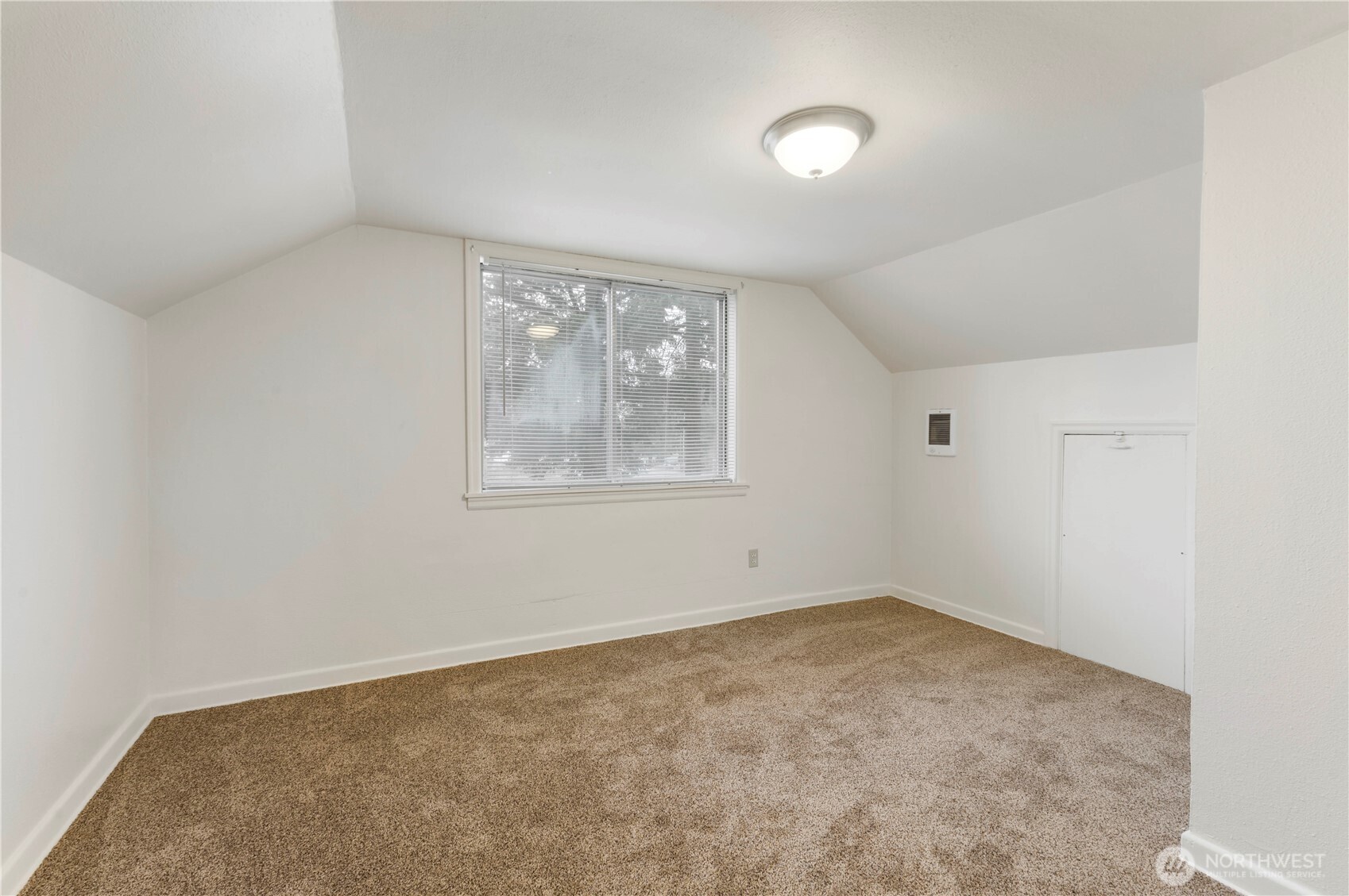 10114 Canyon Road Property Photo 21