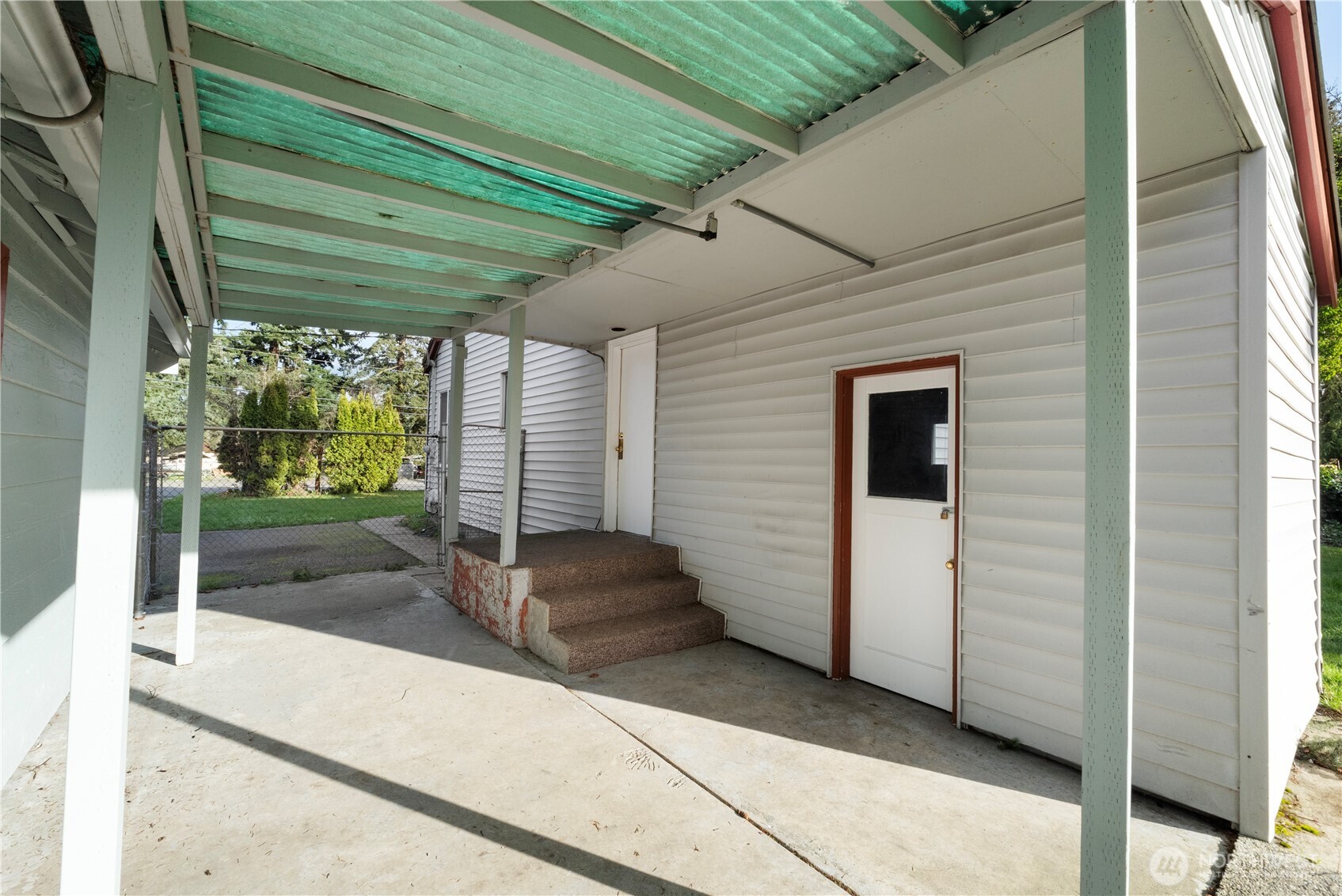 10114 Canyon Road Property Photo 22