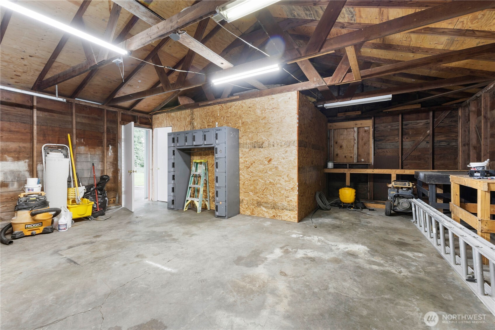 10114 Canyon Road Property Photo 24