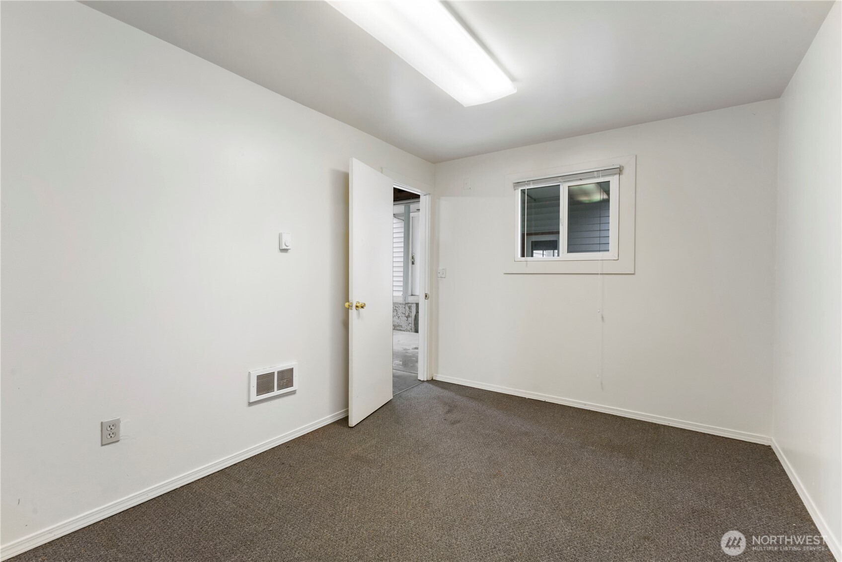 10114 Canyon Road Property Photo 26