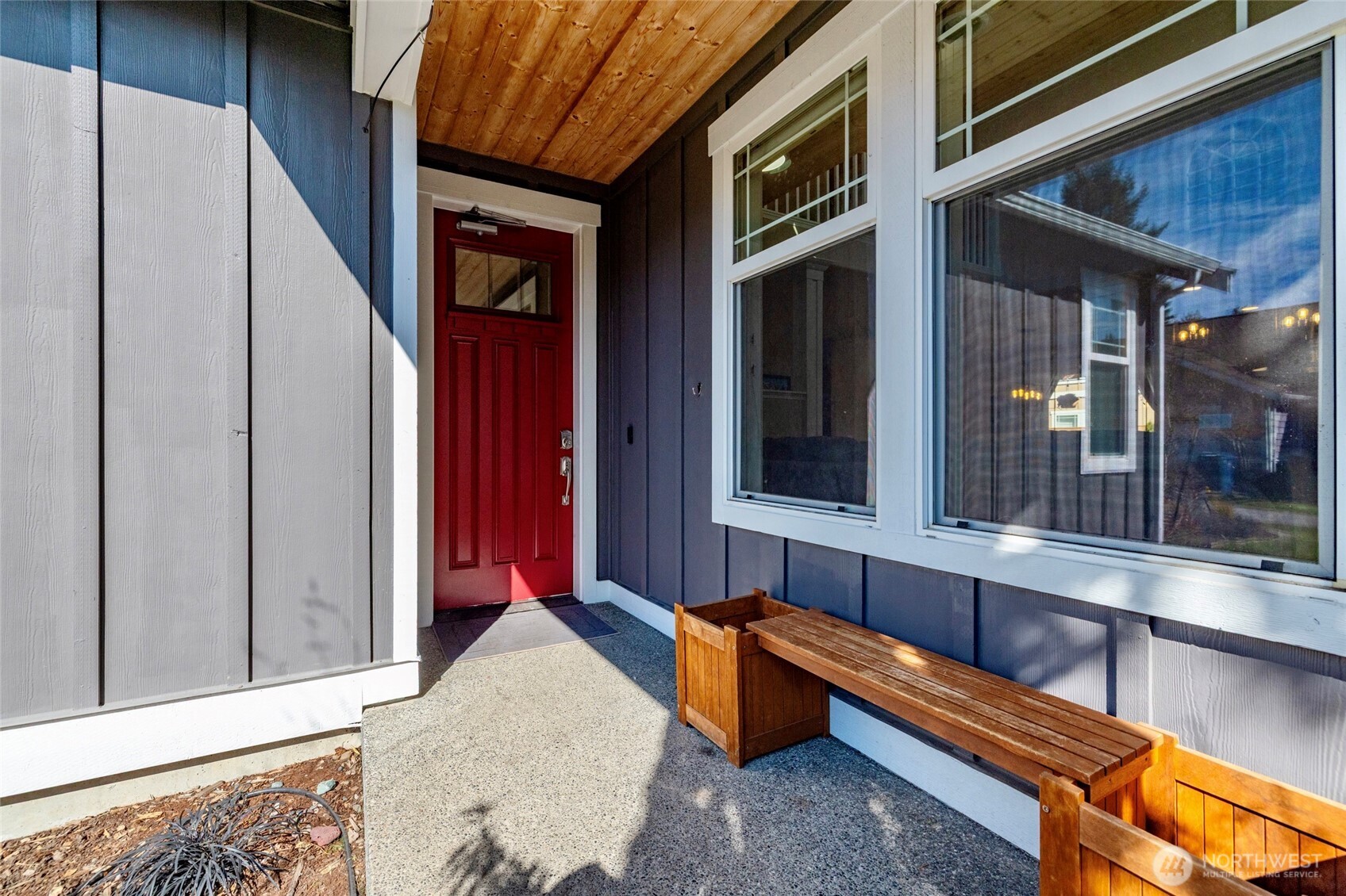 2514 Fir Crest Boulevard Property Photo 3
