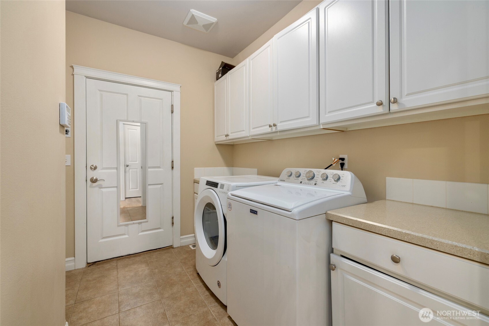 2514 Fir Crest Boulevard Property Photo 16