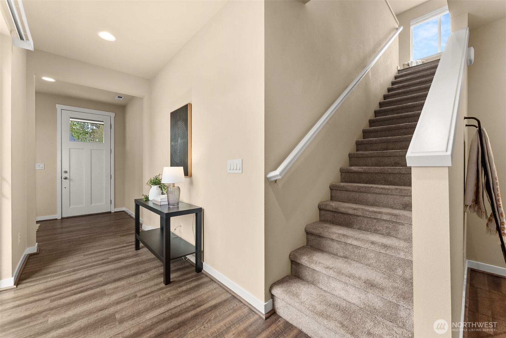 8896 Silverspot Drive Property Photo 11