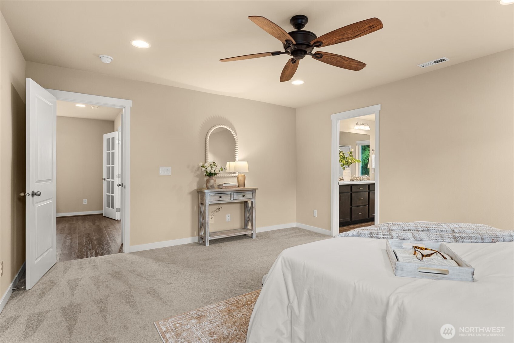 8896 Silverspot Drive Property Photo 13
