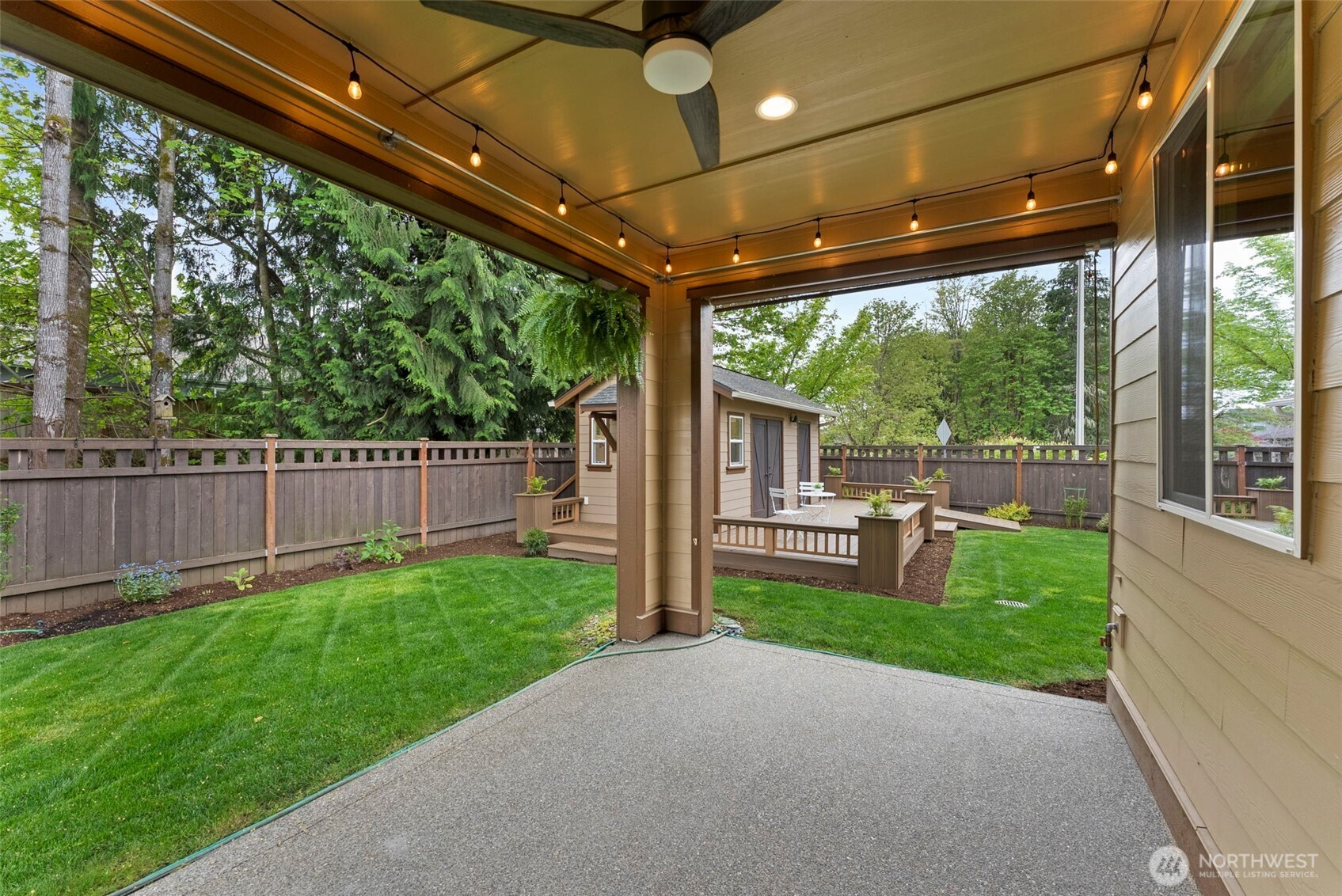 8896 Silverspot Drive Property Photo 25