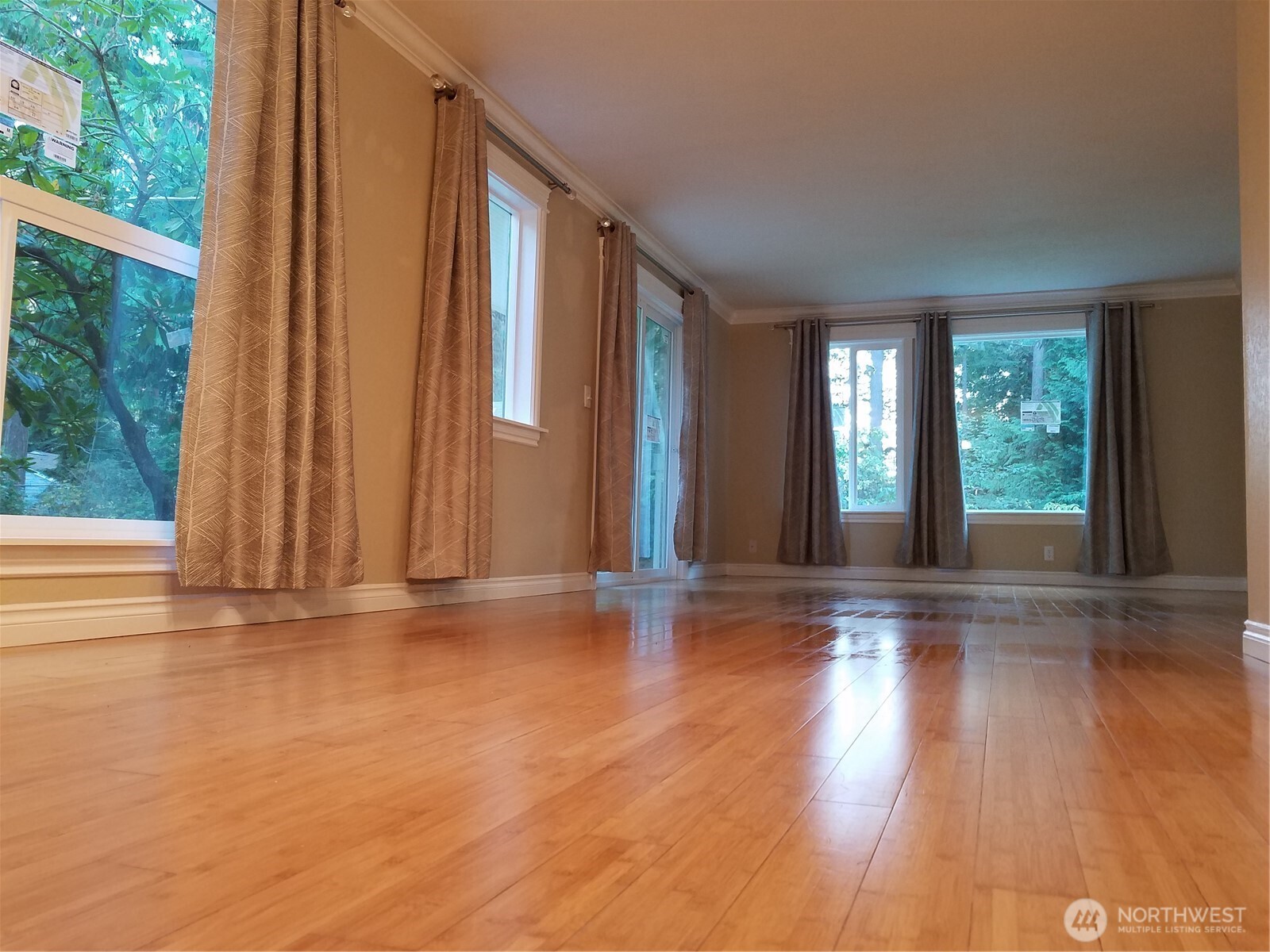 14025 61st Place Property Photo 4