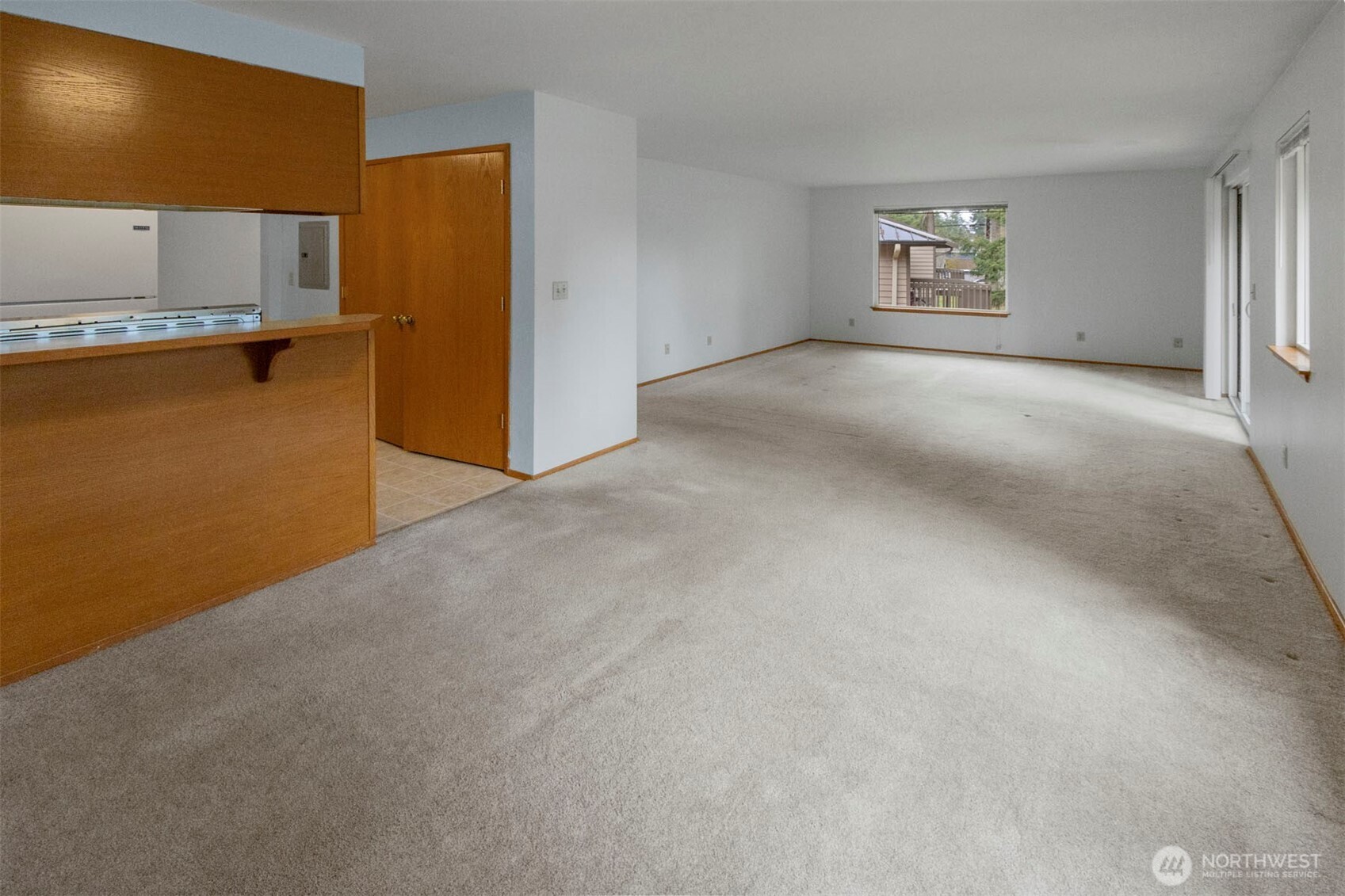 14025 61st Place Property Photo 5