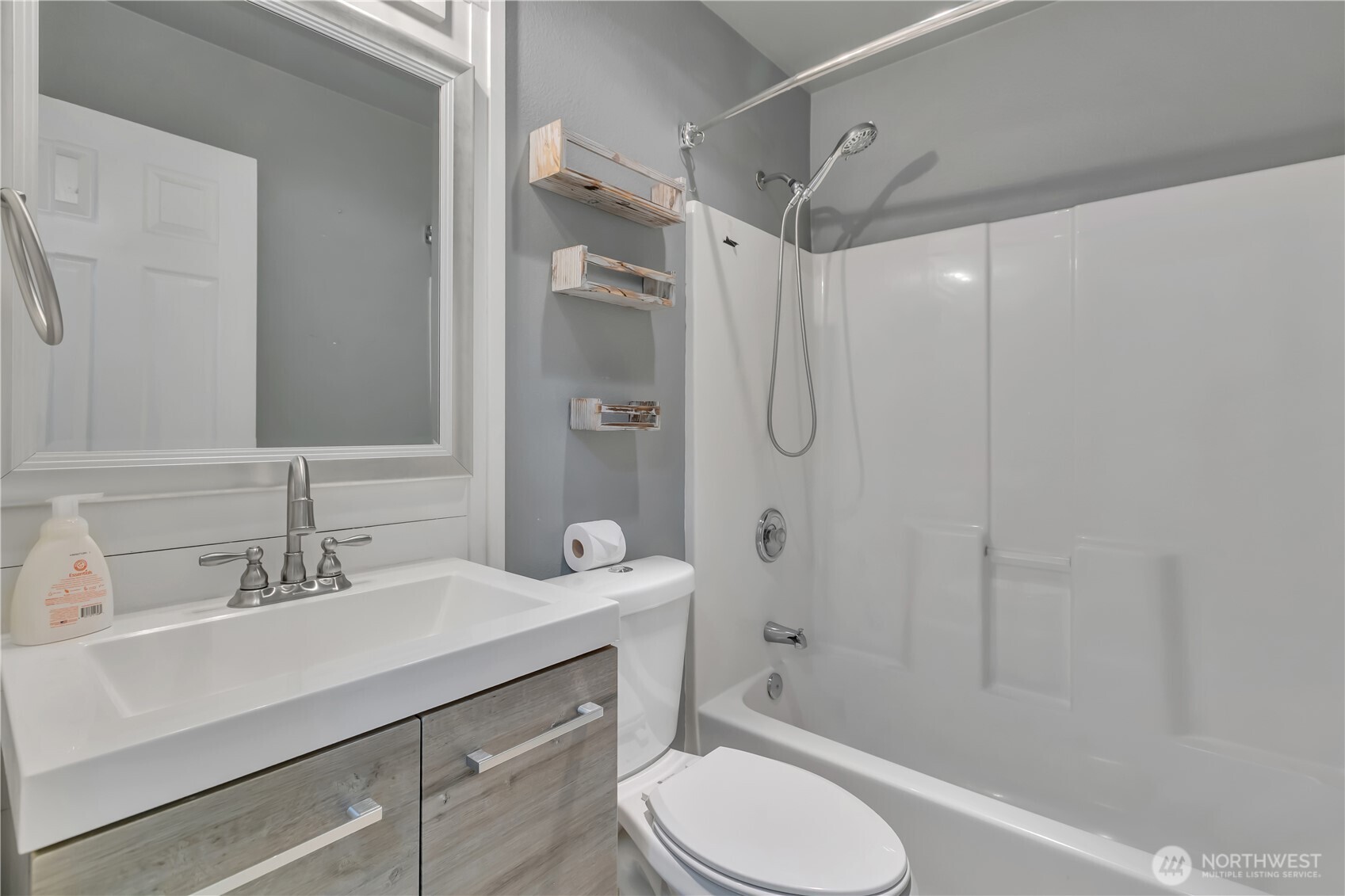 1525 S G Street Property Photo 15