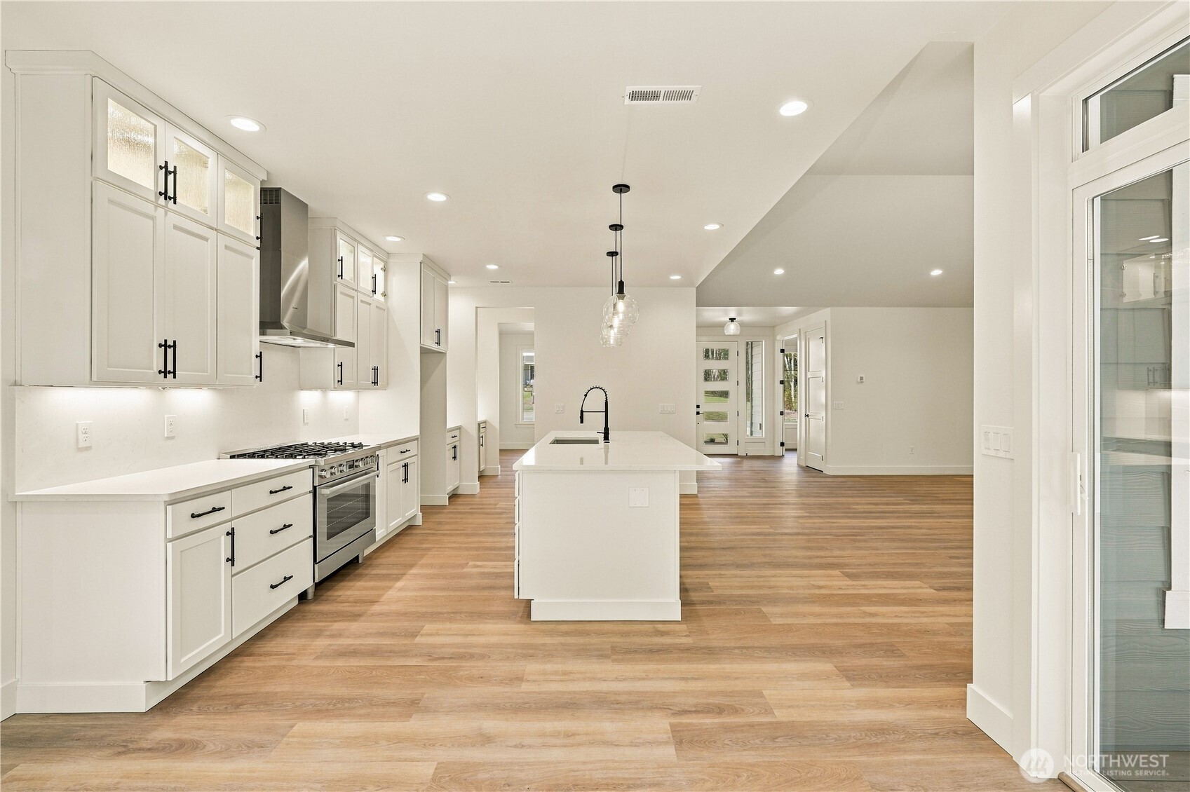 2128 277th Place Property Photo 12