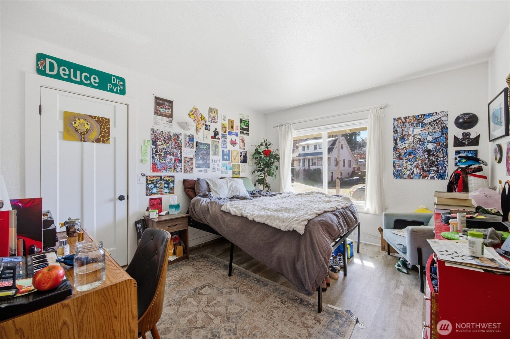 900 N Garden Property Photo 15