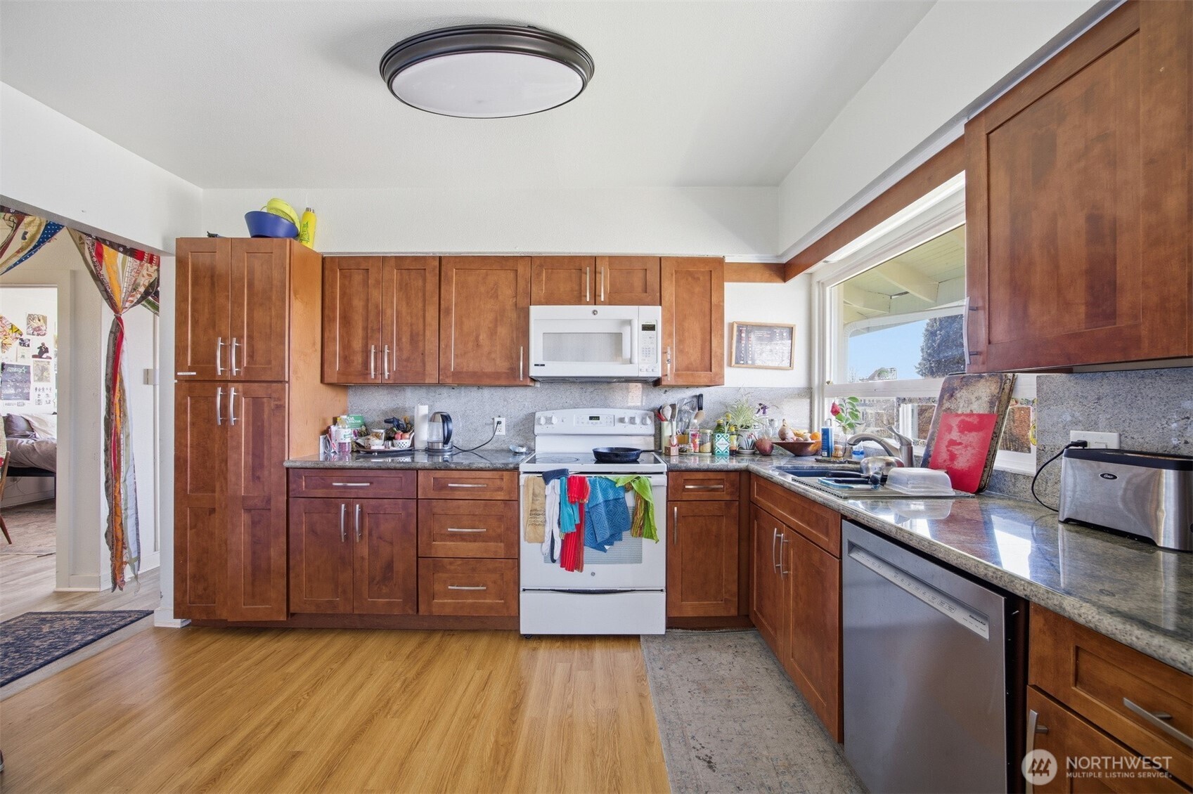 900 N Garden Property Photo 18