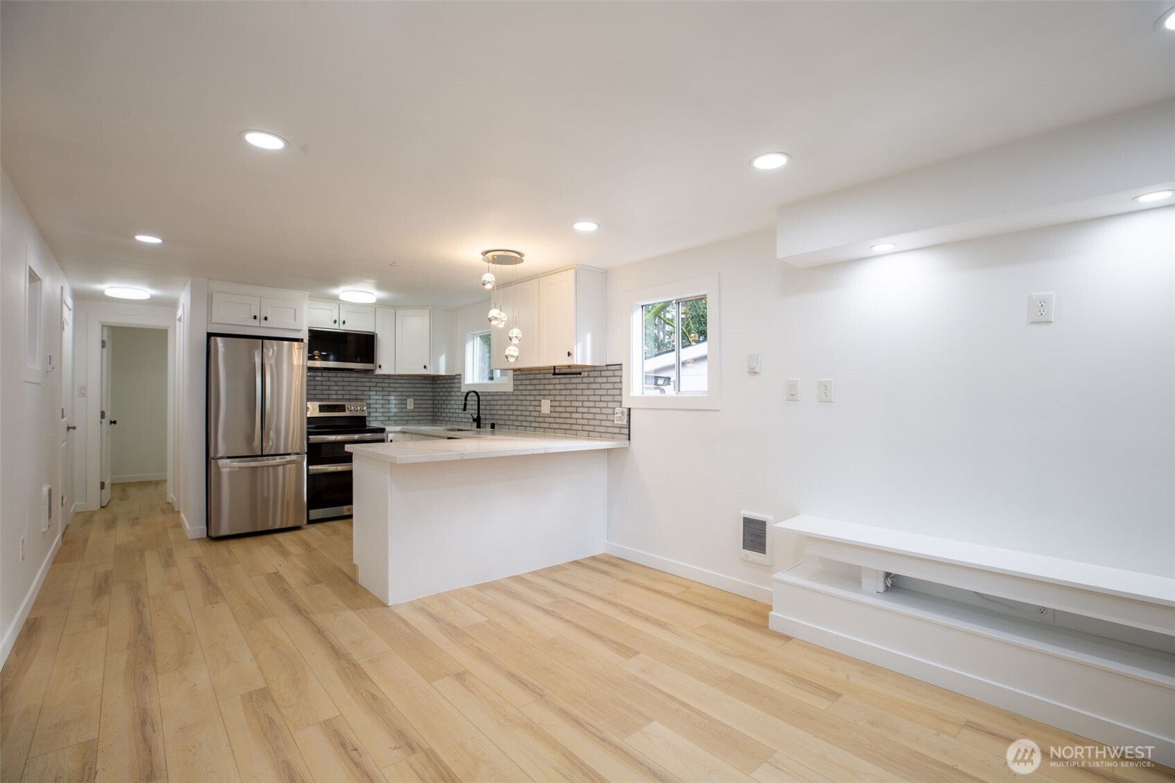 100 228th St 19-b Property Photo 4
