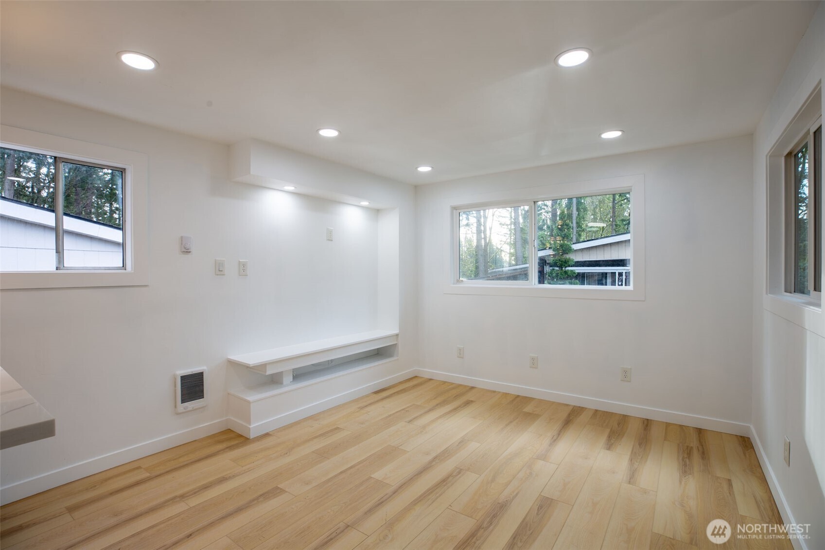 100 228th St 19-b Property Photo 8