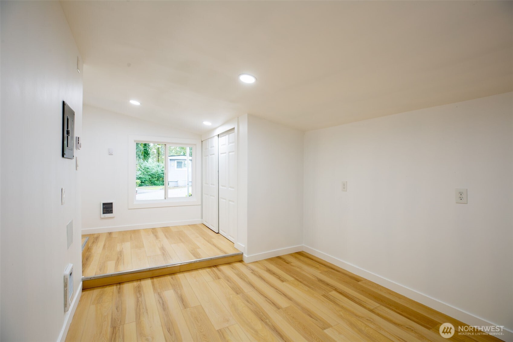 100 228th St 19-b Property Photo 16