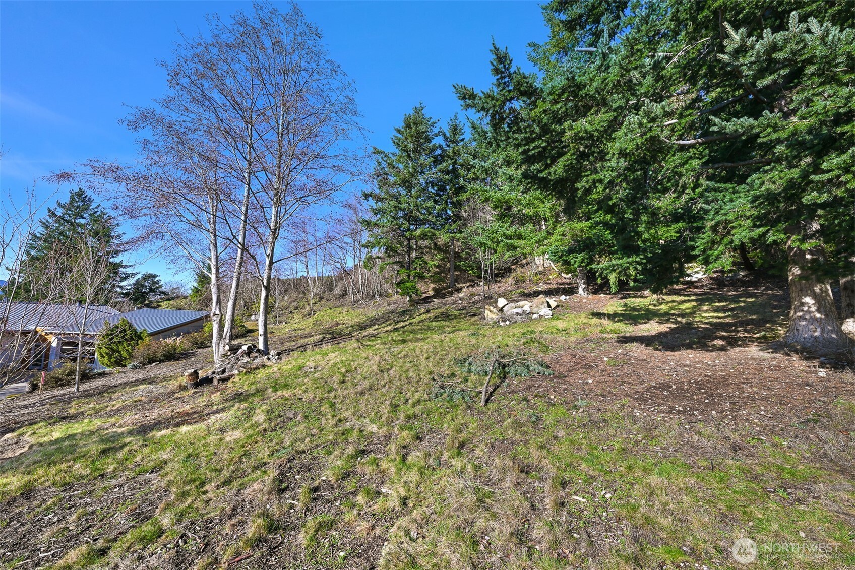 405 Arbutus Place Property Photo 7