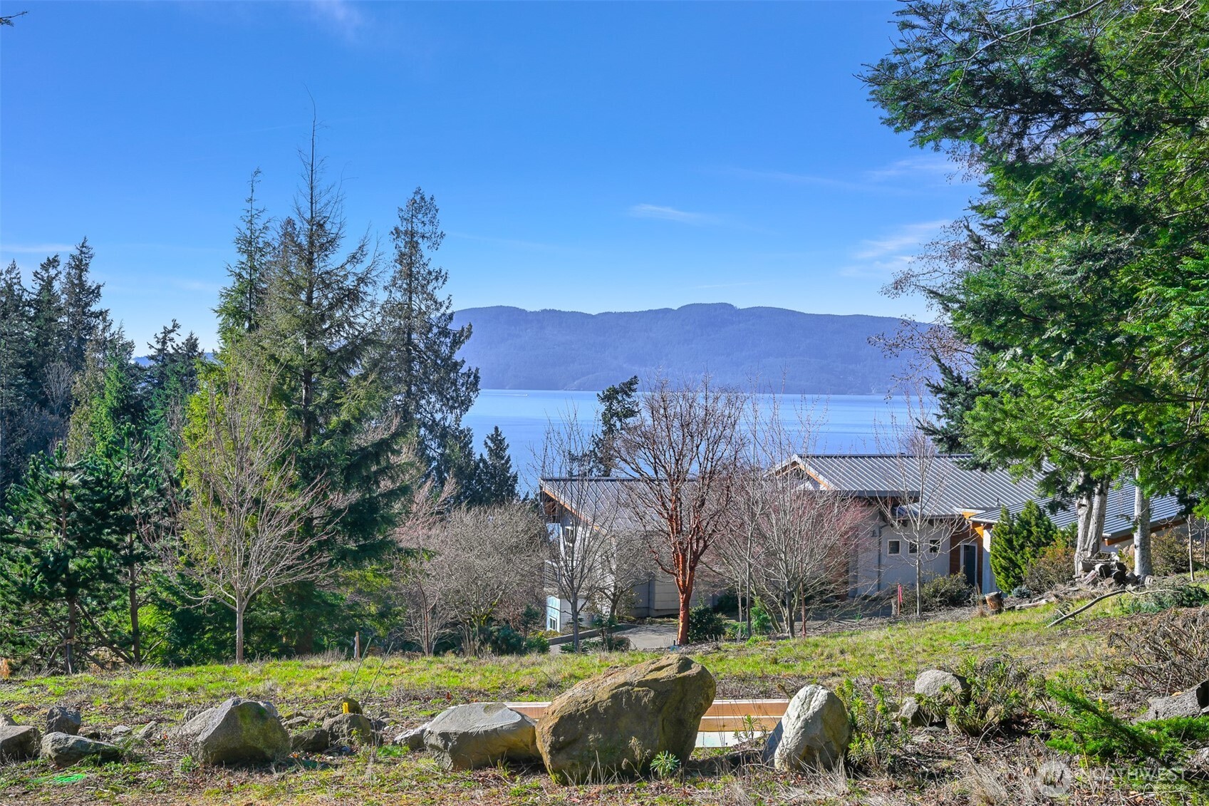 405 Arbutus Place Property Photo 11