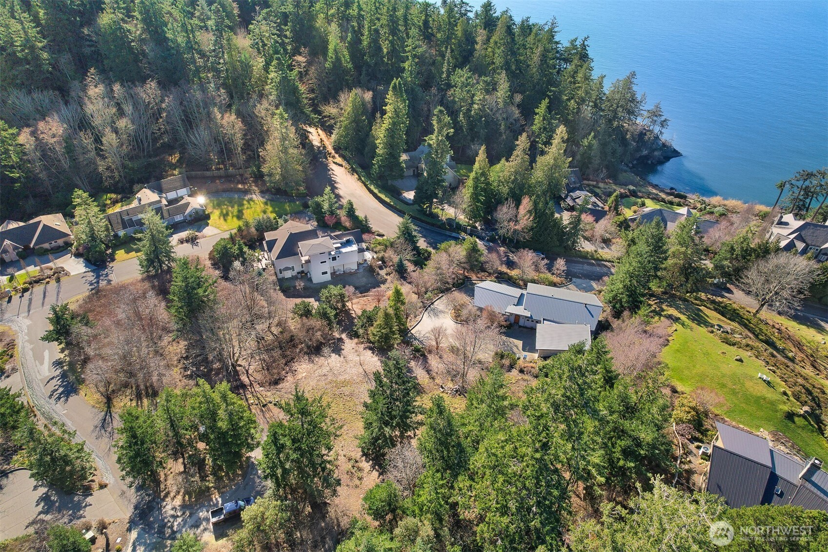 405 Arbutus Place Property Photo 21
