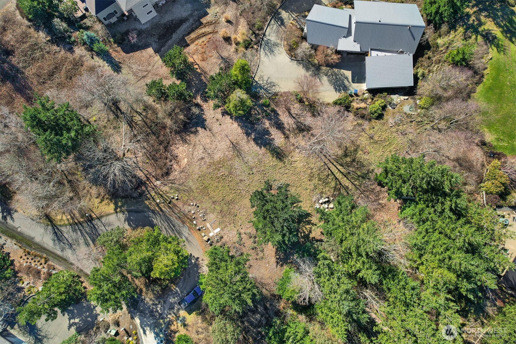 405 Arbutus Place Property Photo 22