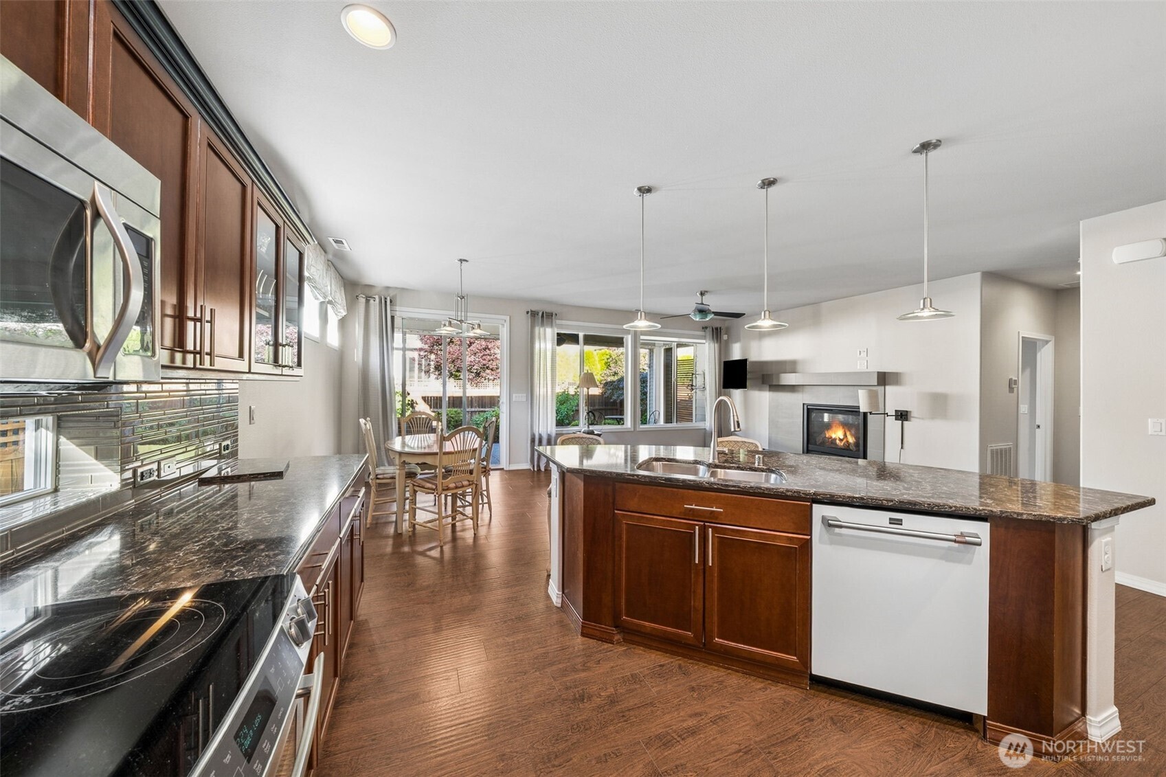 14509 Knoll Park Drive Property Photo 9