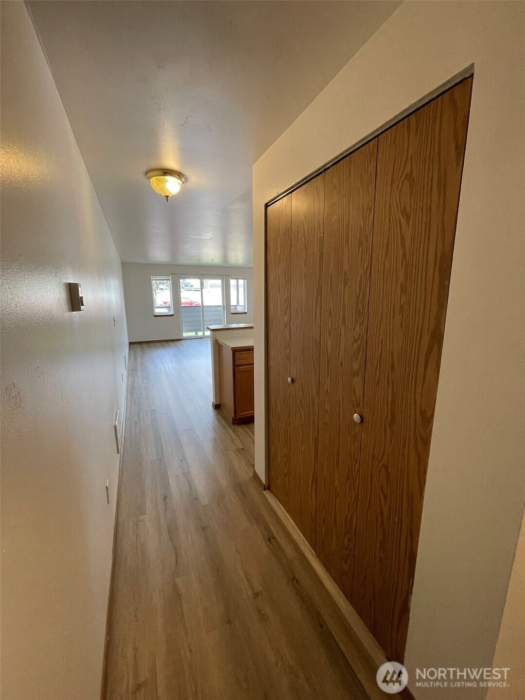 8830 Nesbit Avenue Property Photo 12