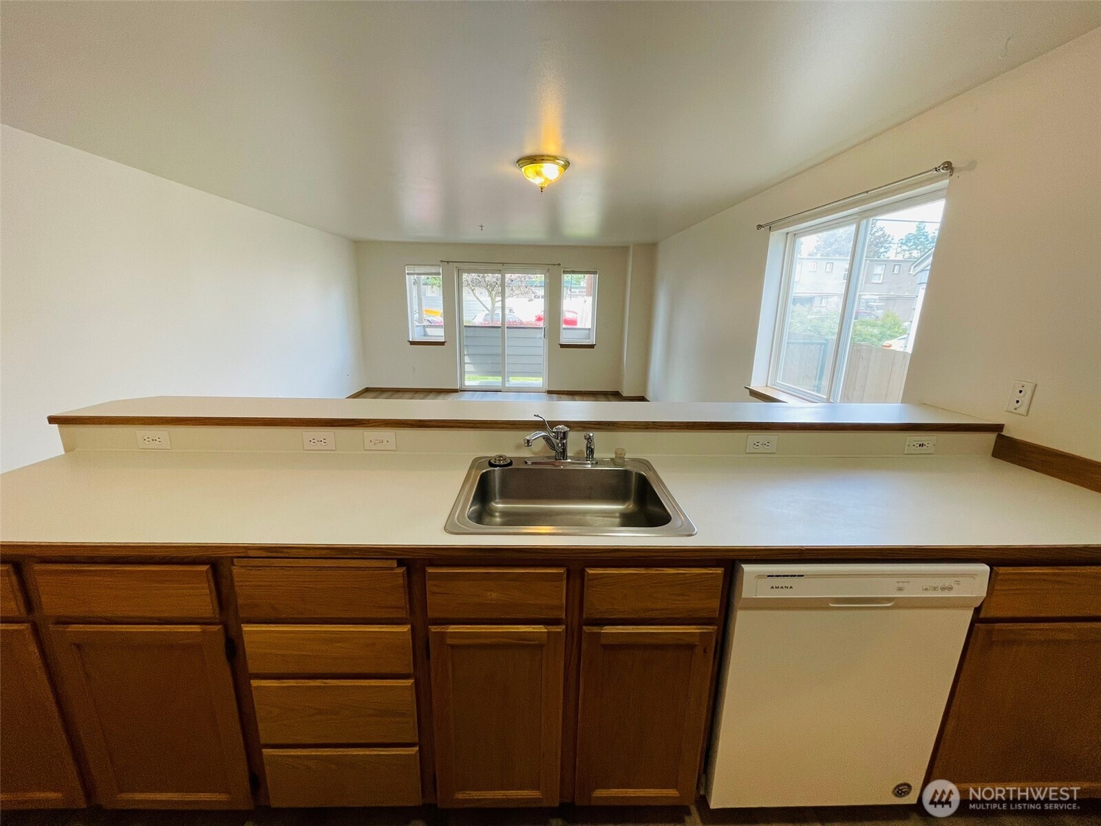 8830 Nesbit Avenue Property Photo 17