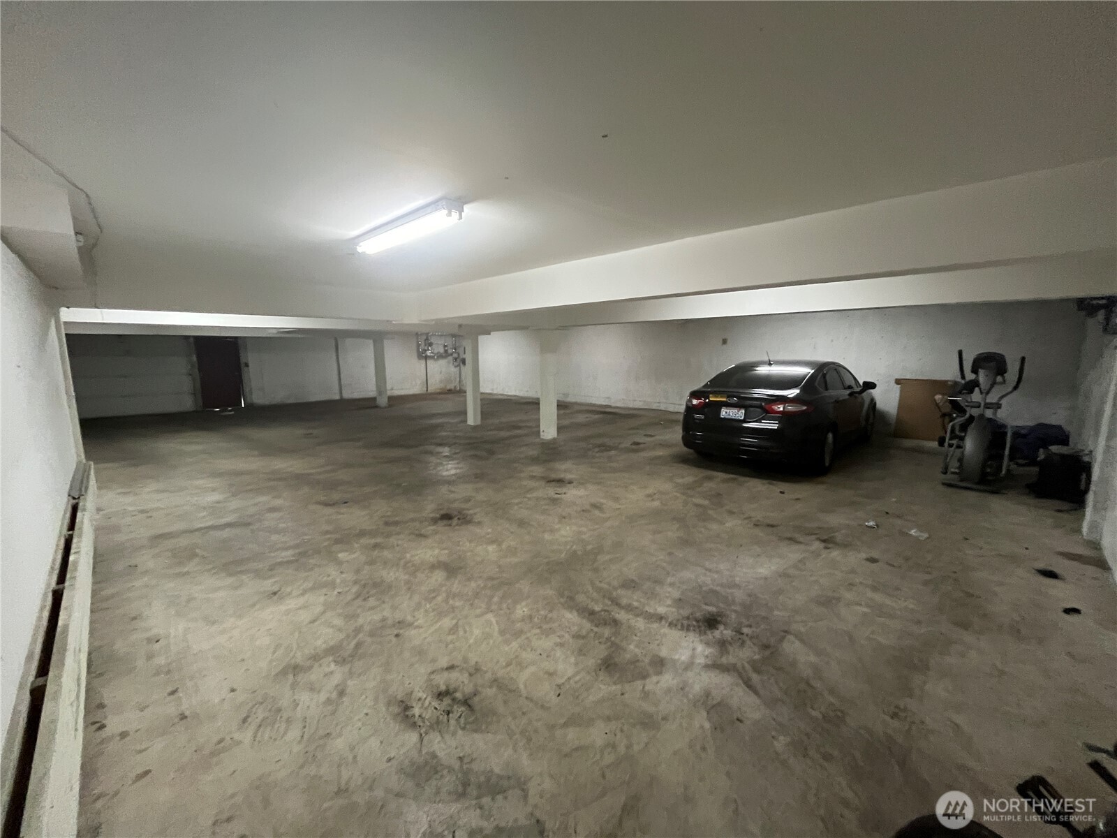 8830 Nesbit Avenue Property Photo 29