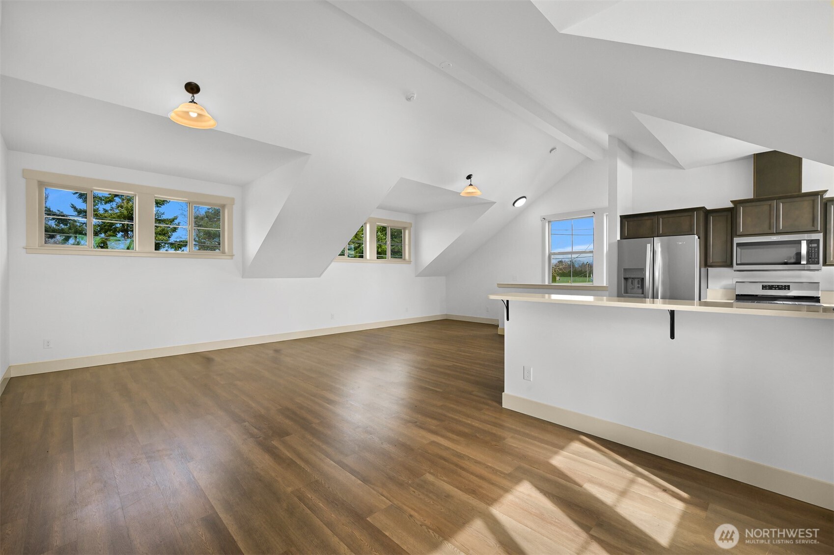 1479 W Smith Road Property Photo 25