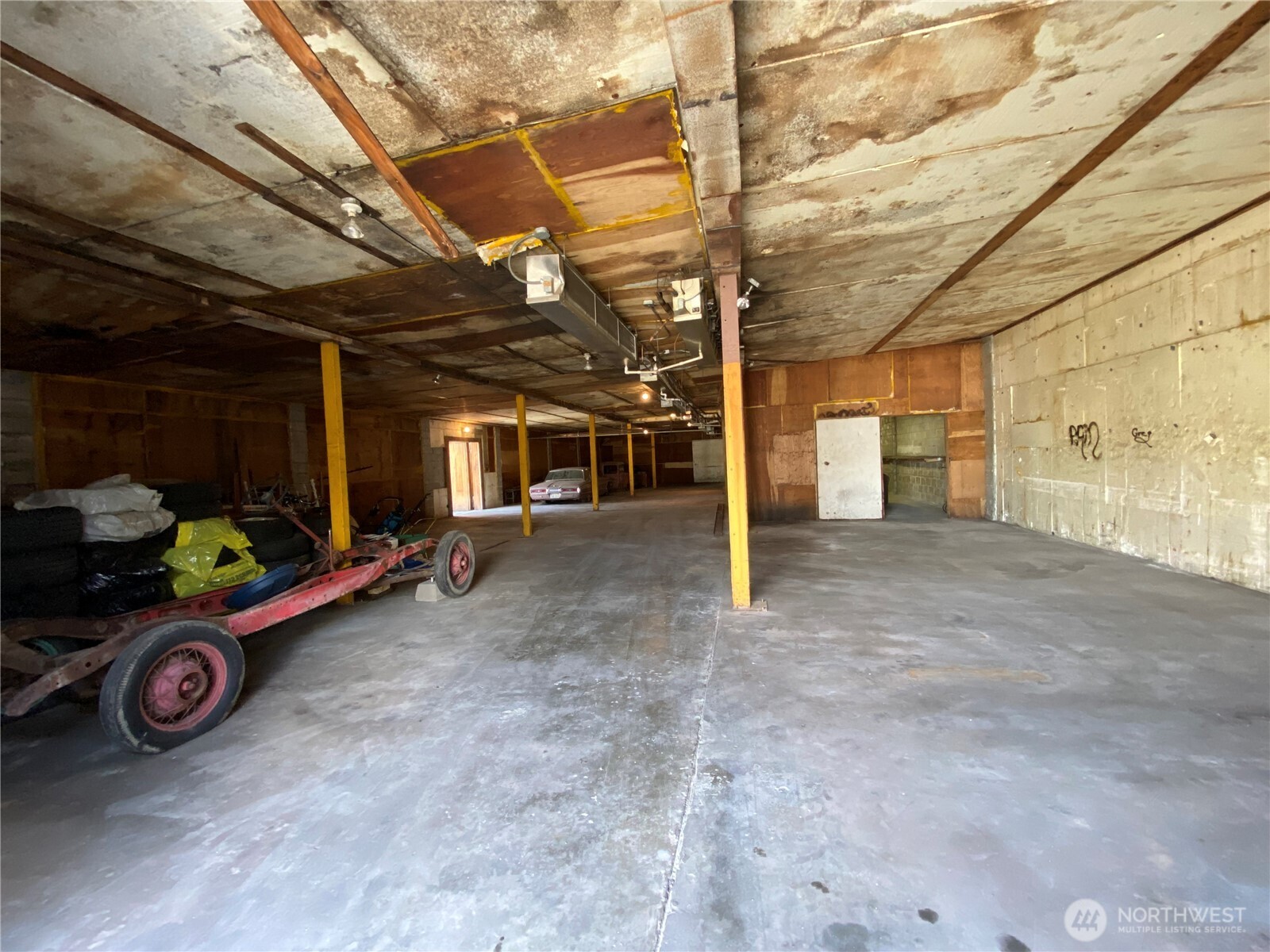 13954 Us 2 Property Photo 11