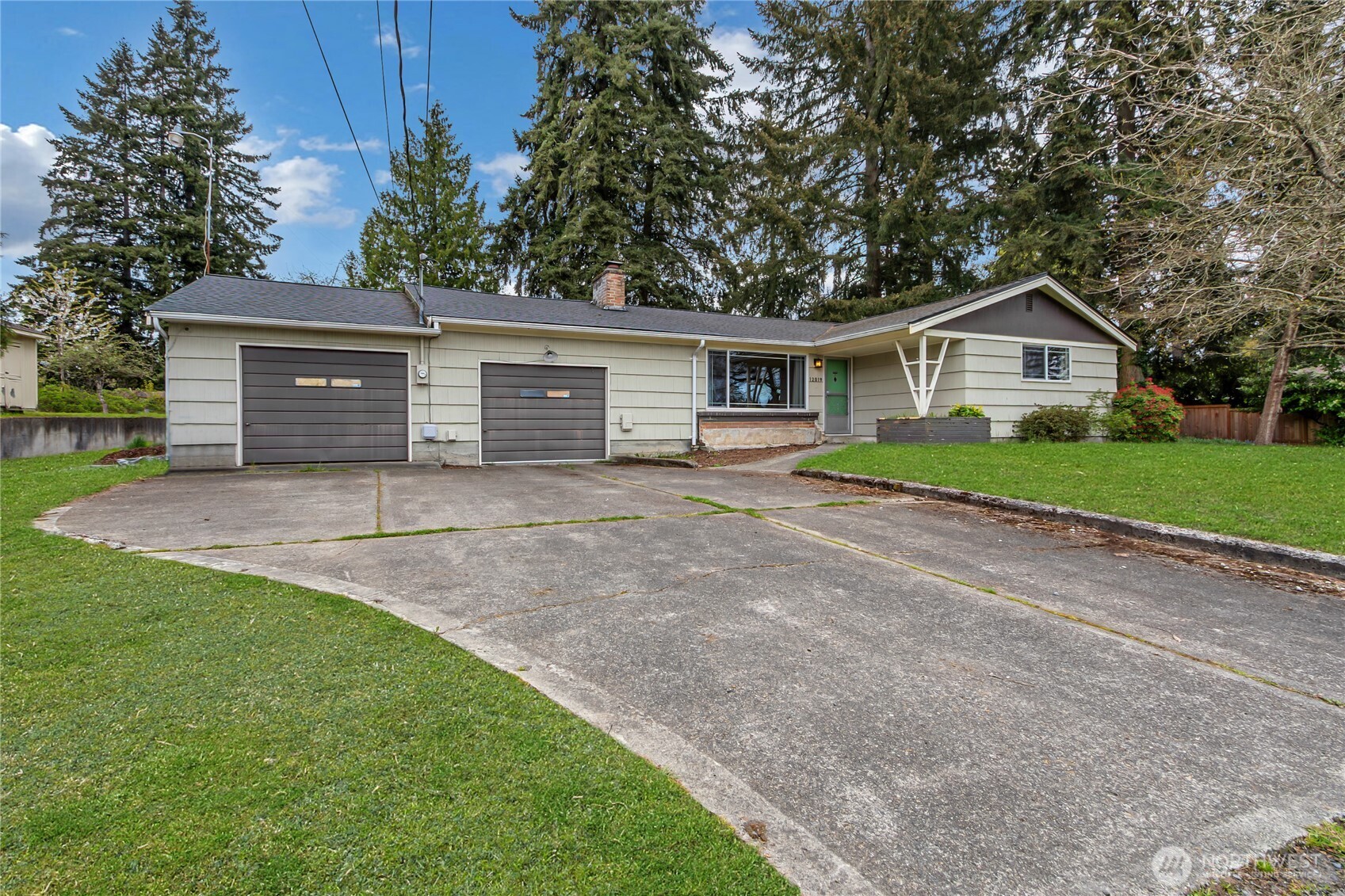 12019 Bingham Avenue Property Photo 1