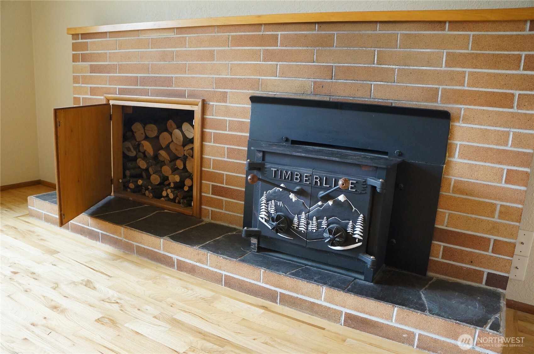 12019 Bingham Avenue Property Photo 5