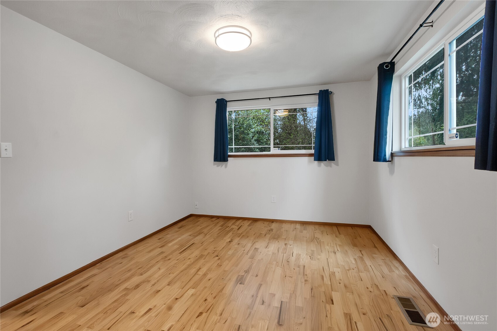 12019 Bingham Avenue Property Photo 21