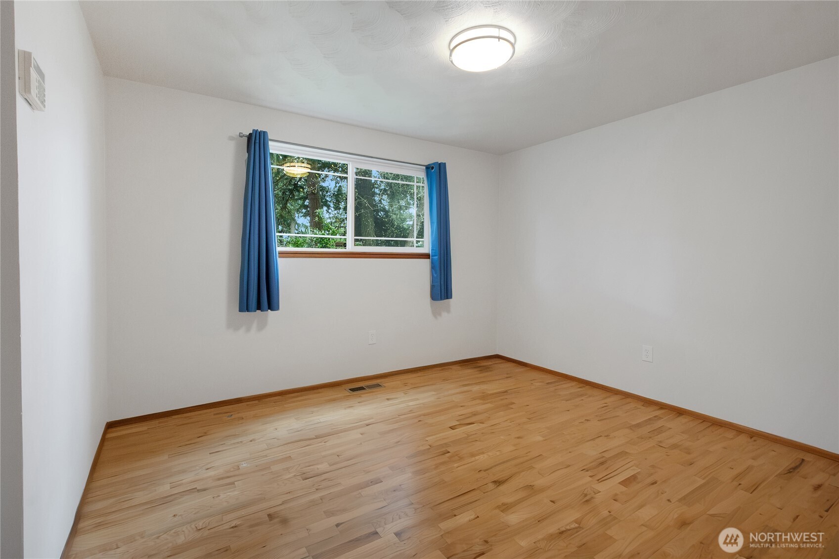 12019 Bingham Avenue Property Photo 25