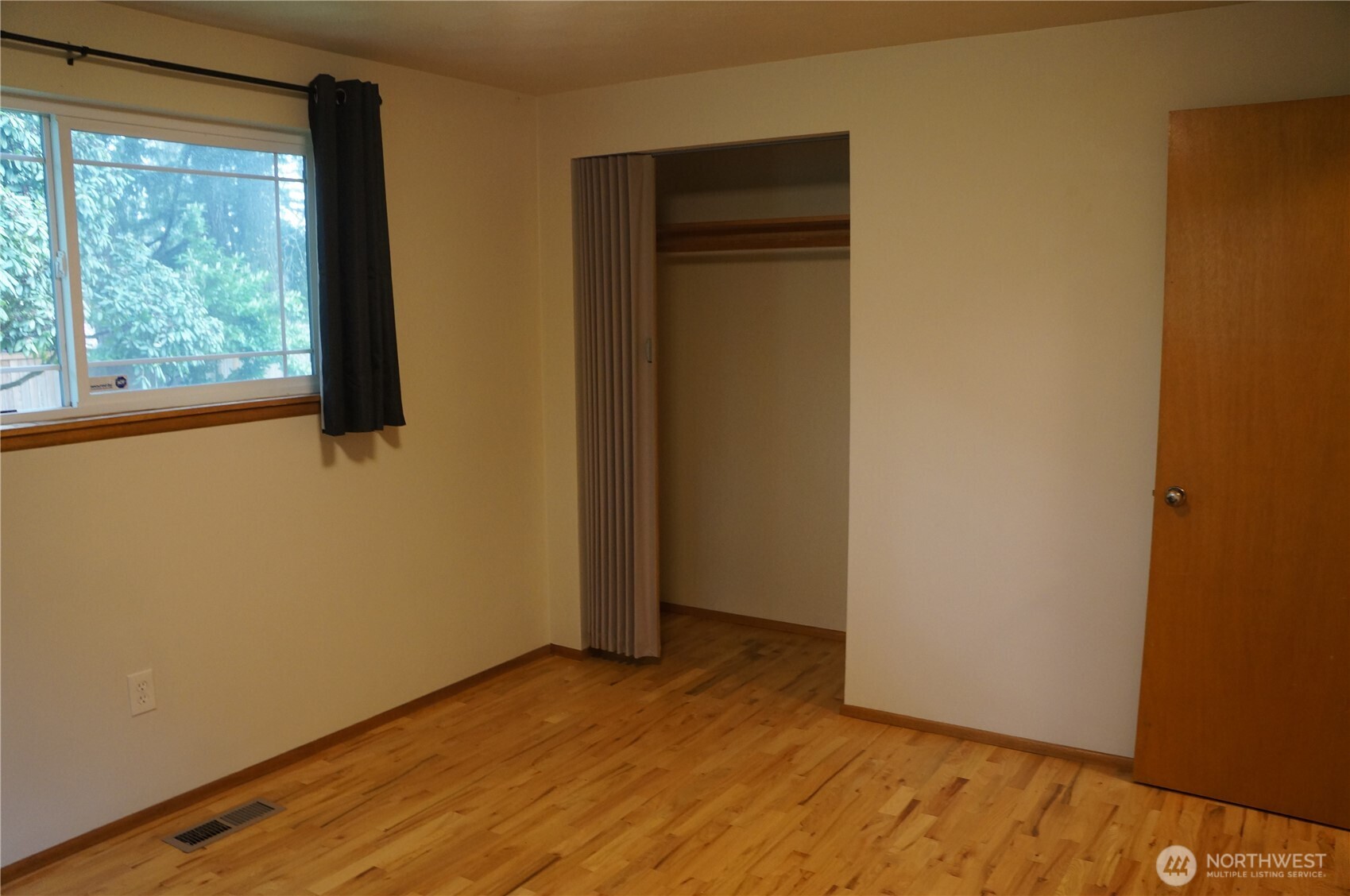 12019 Bingham Avenue Property Photo 28