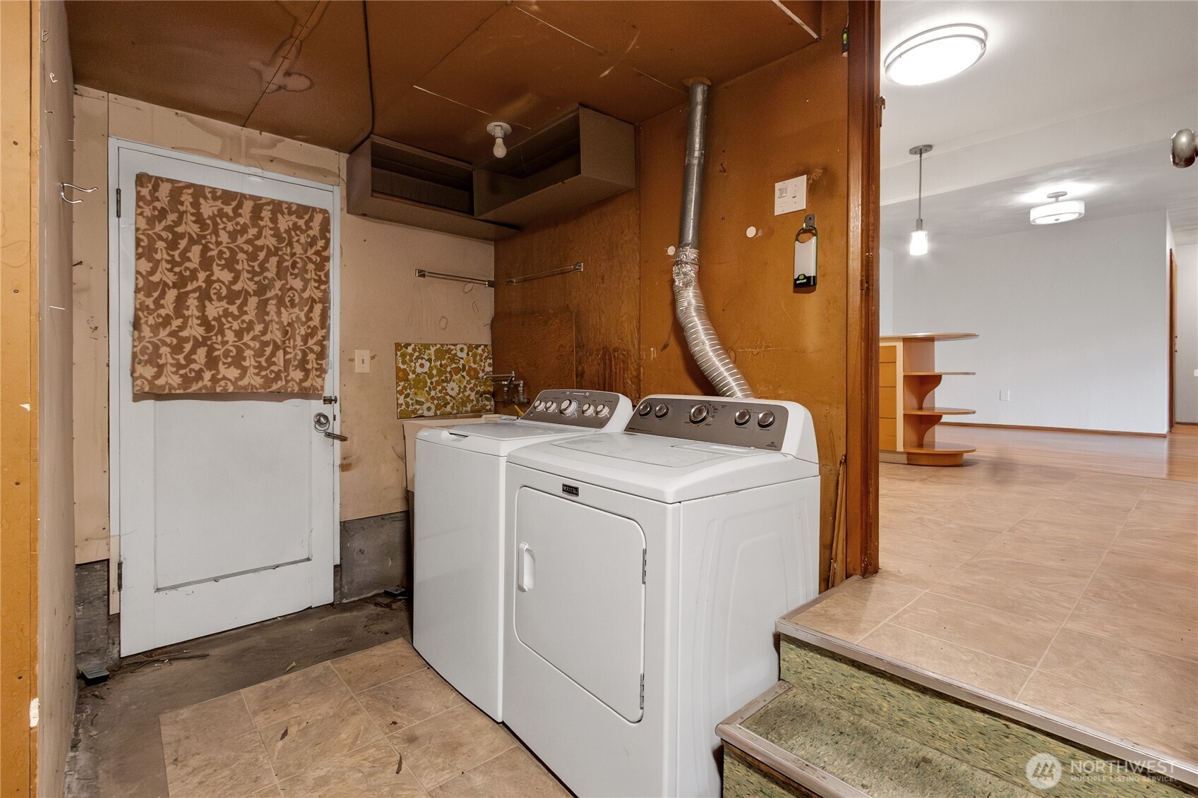 12019 Bingham Avenue Property Photo 30