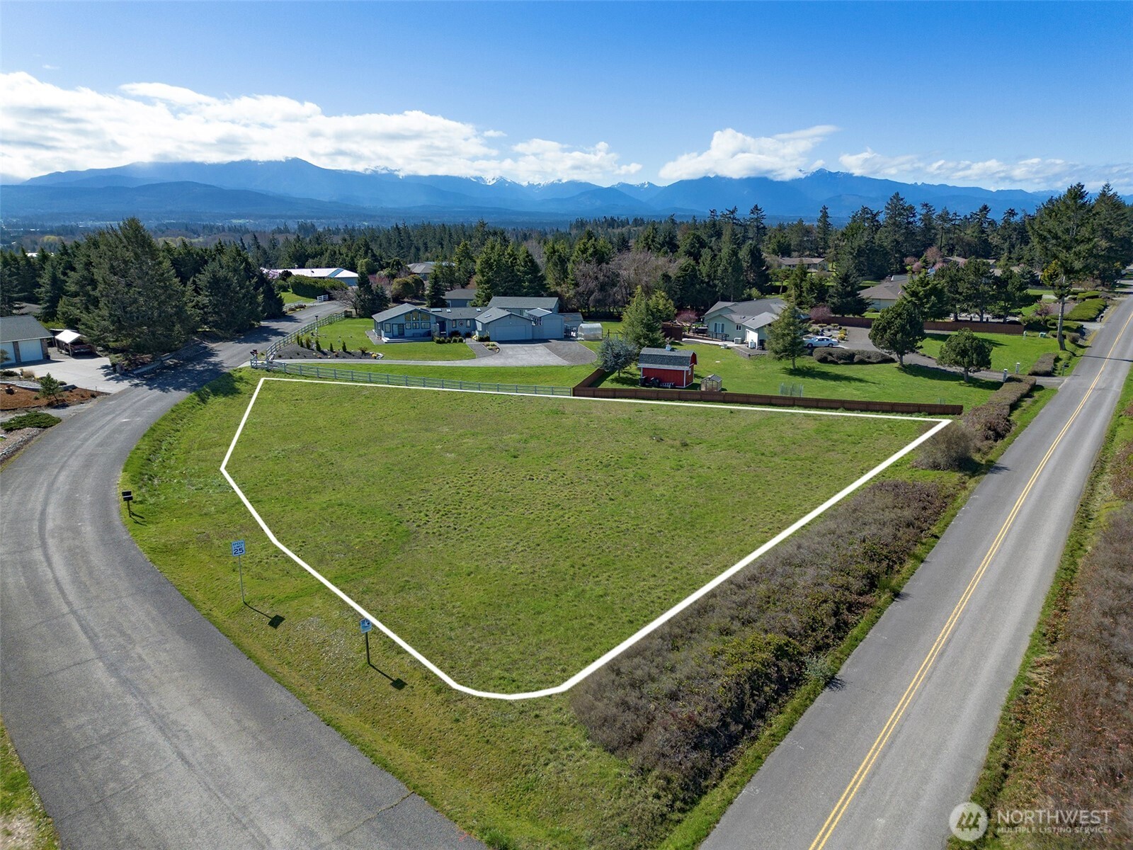 0 Nka Sundial Loop Property Photo 2