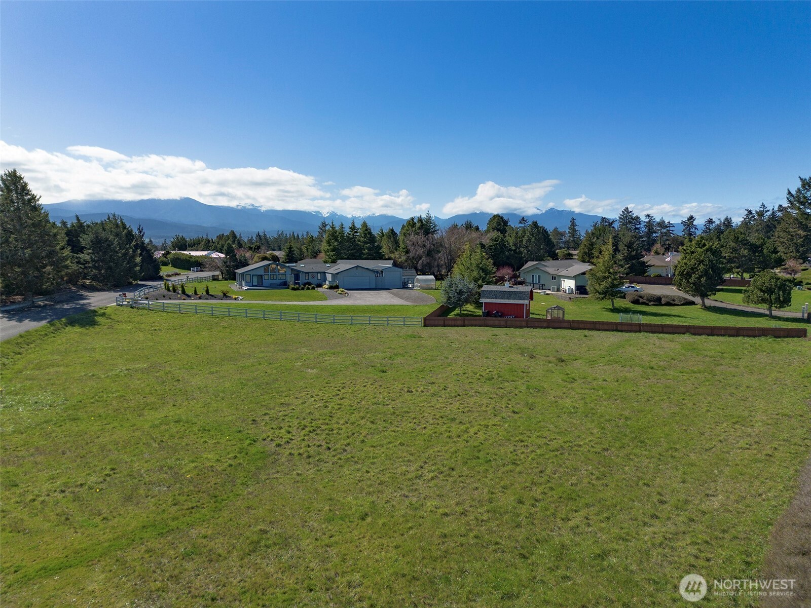 0 Nka Sundial Loop Property Photo 5