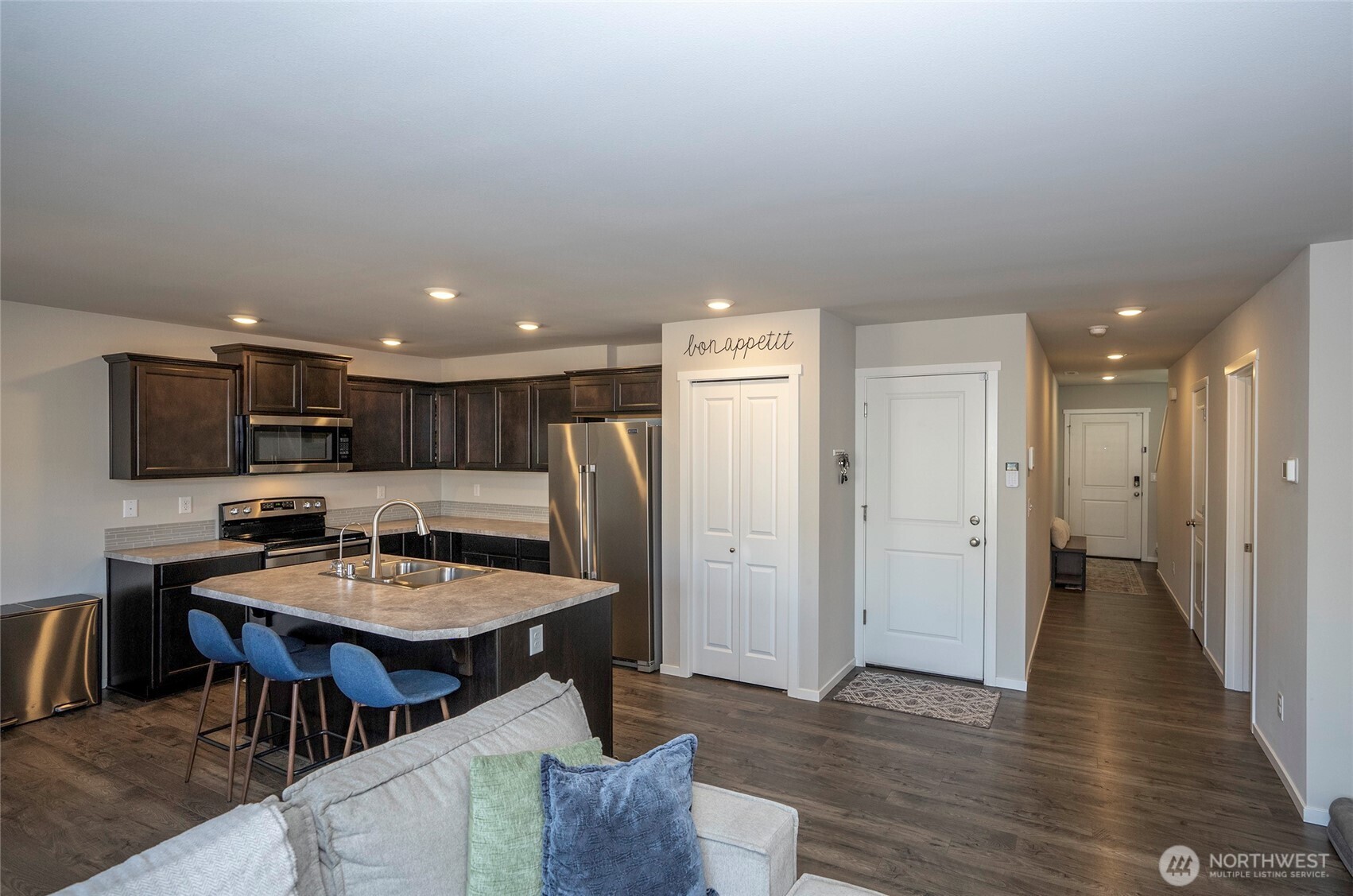18703 108th Avenue Property Photo 4