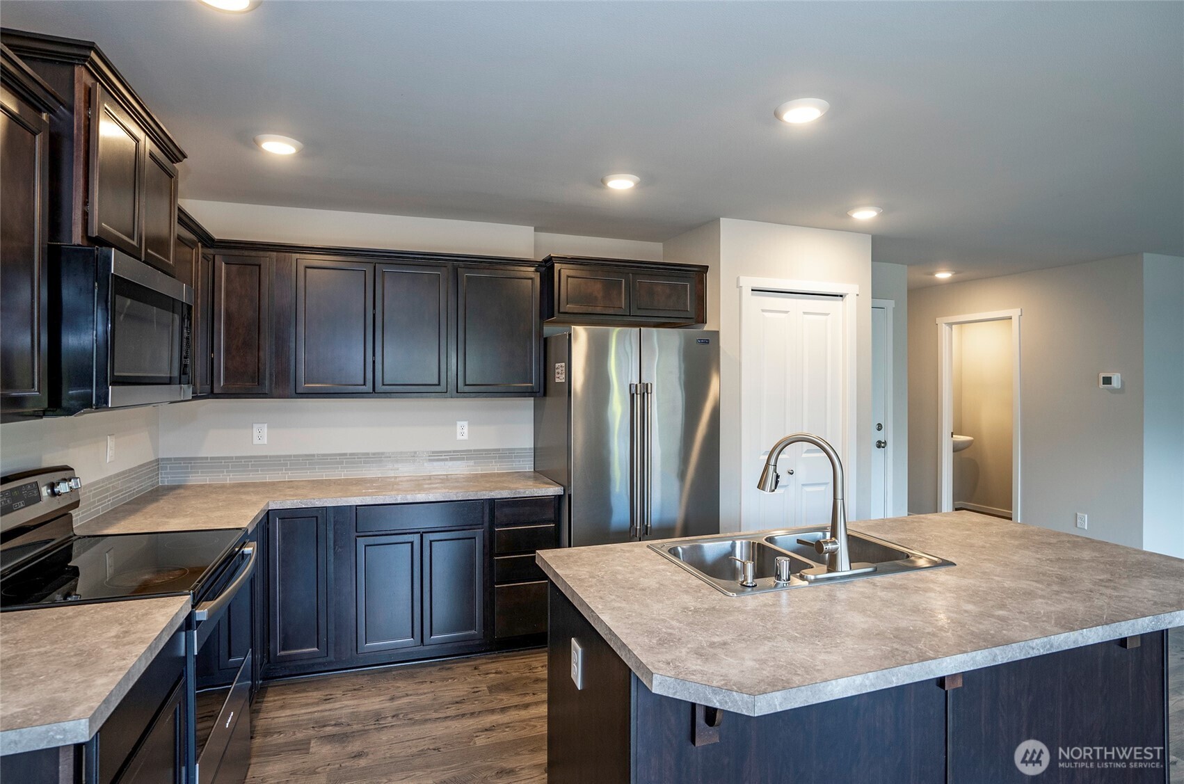 18703 108th Avenue Property Photo 8