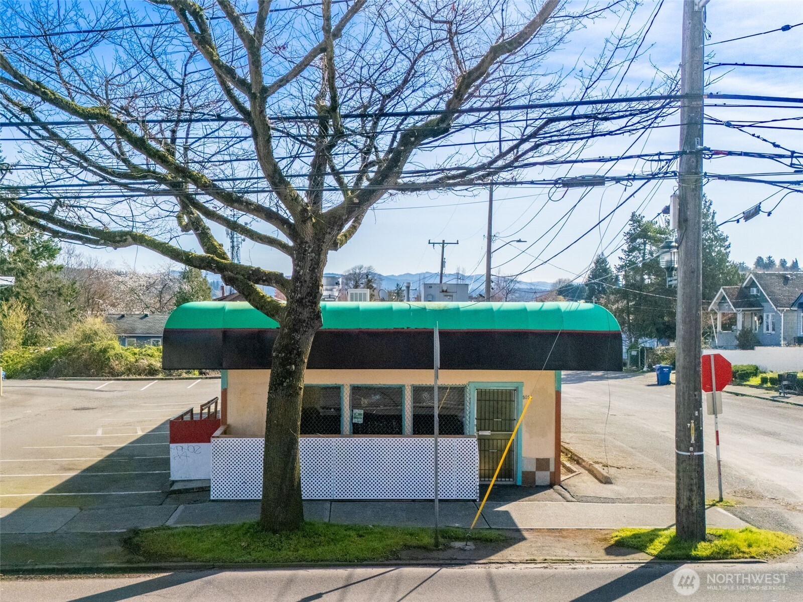 9040 9050 Rainier Avenue Property Photo 11