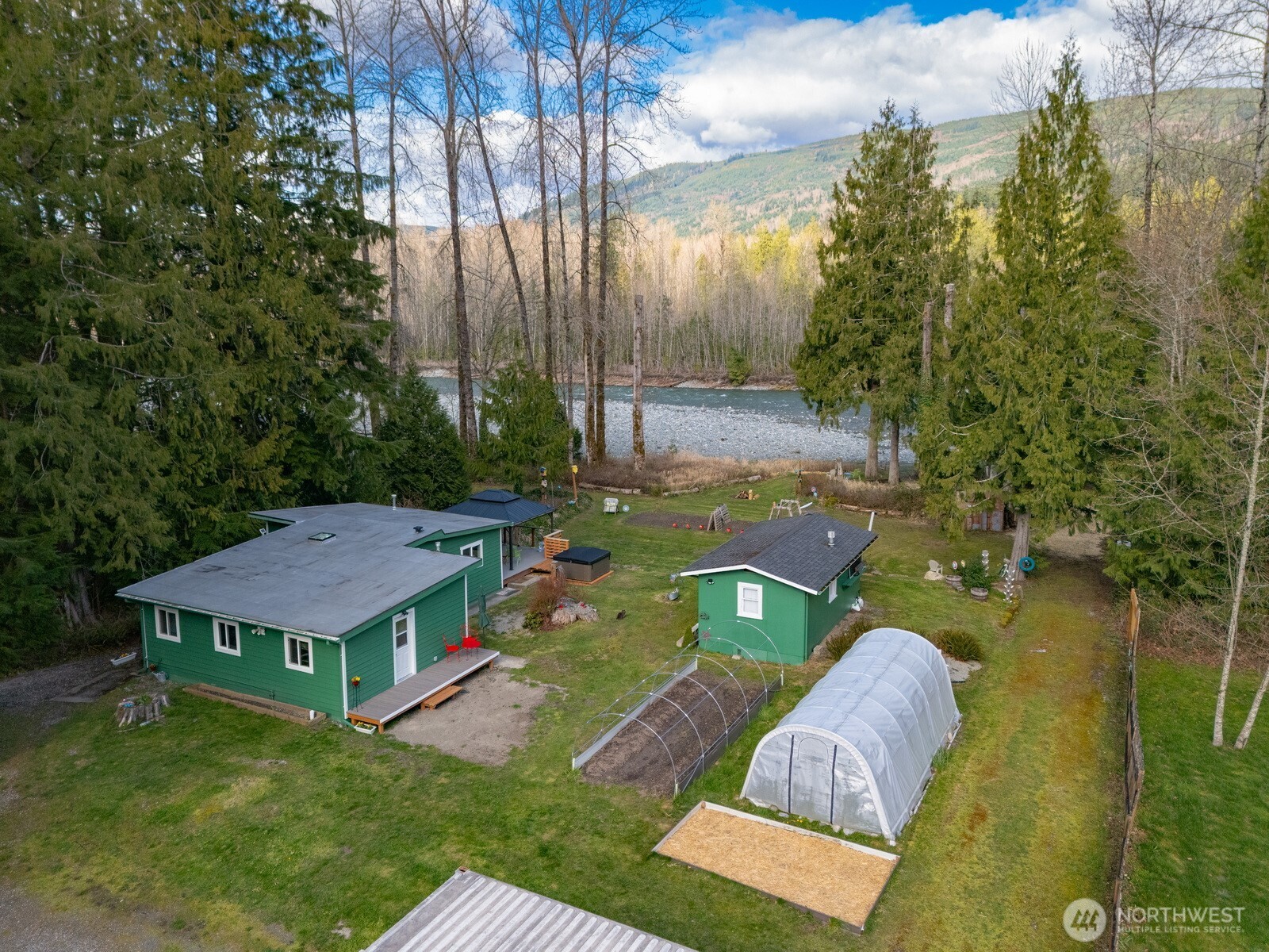 6070 Saxon Road