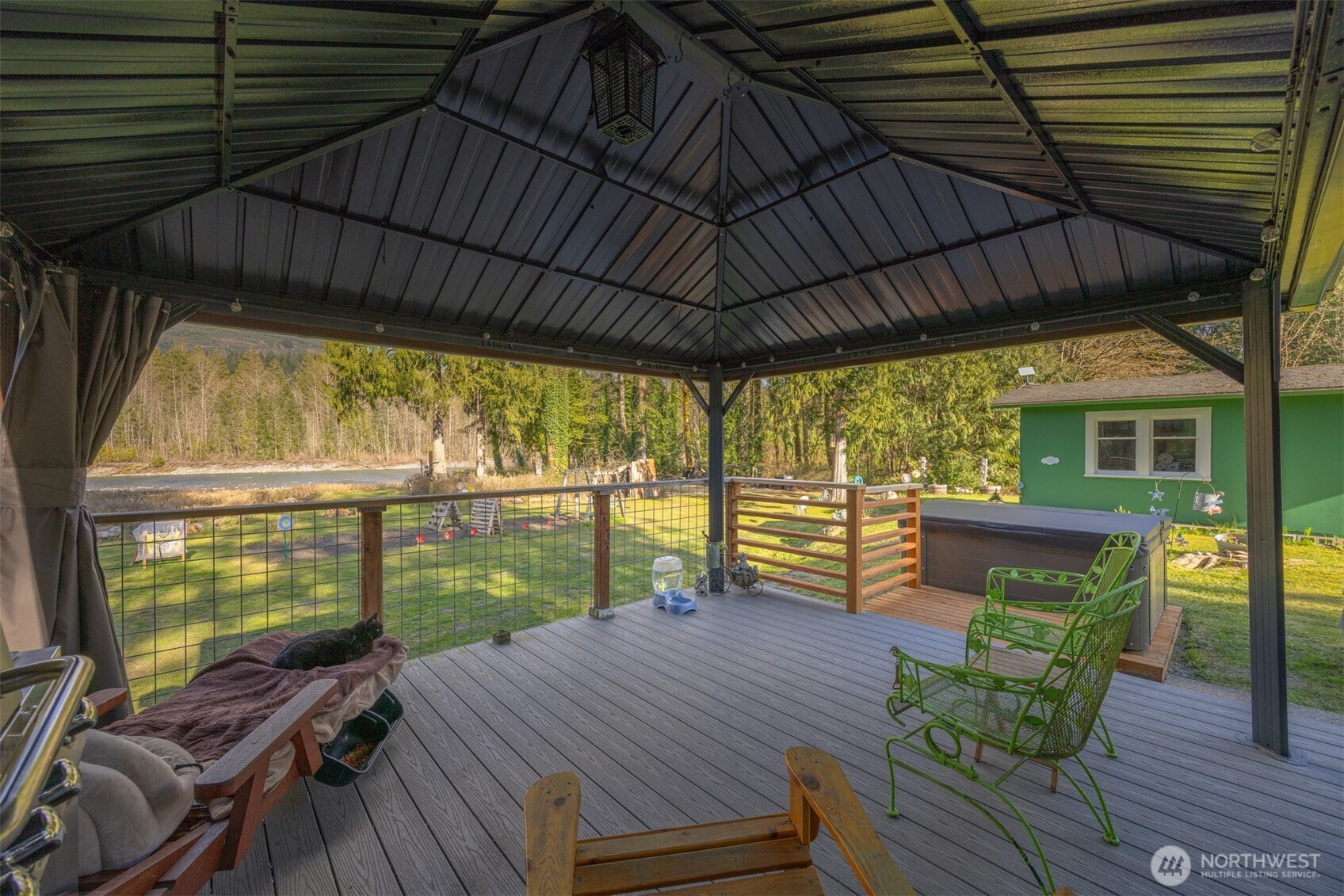 6070 Saxon Road Property Photo 11